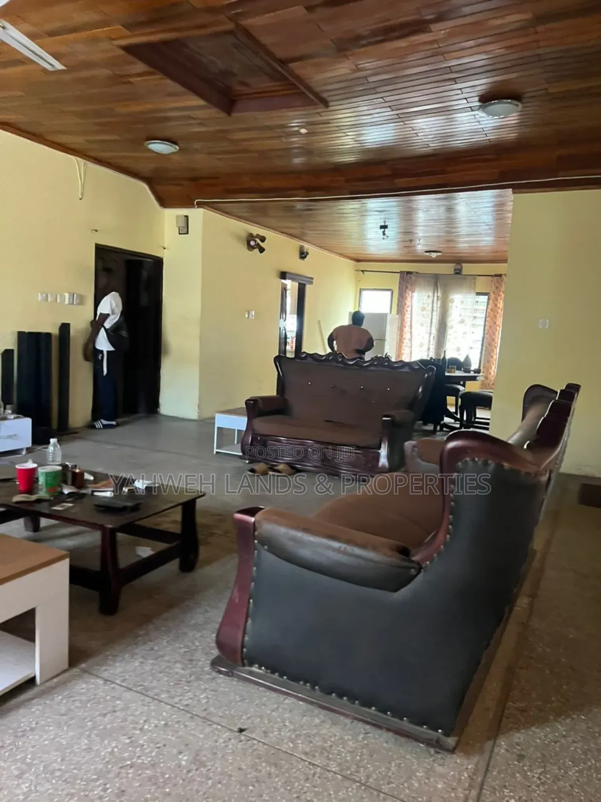 5bdrm House in Spintex for sale in Spintex