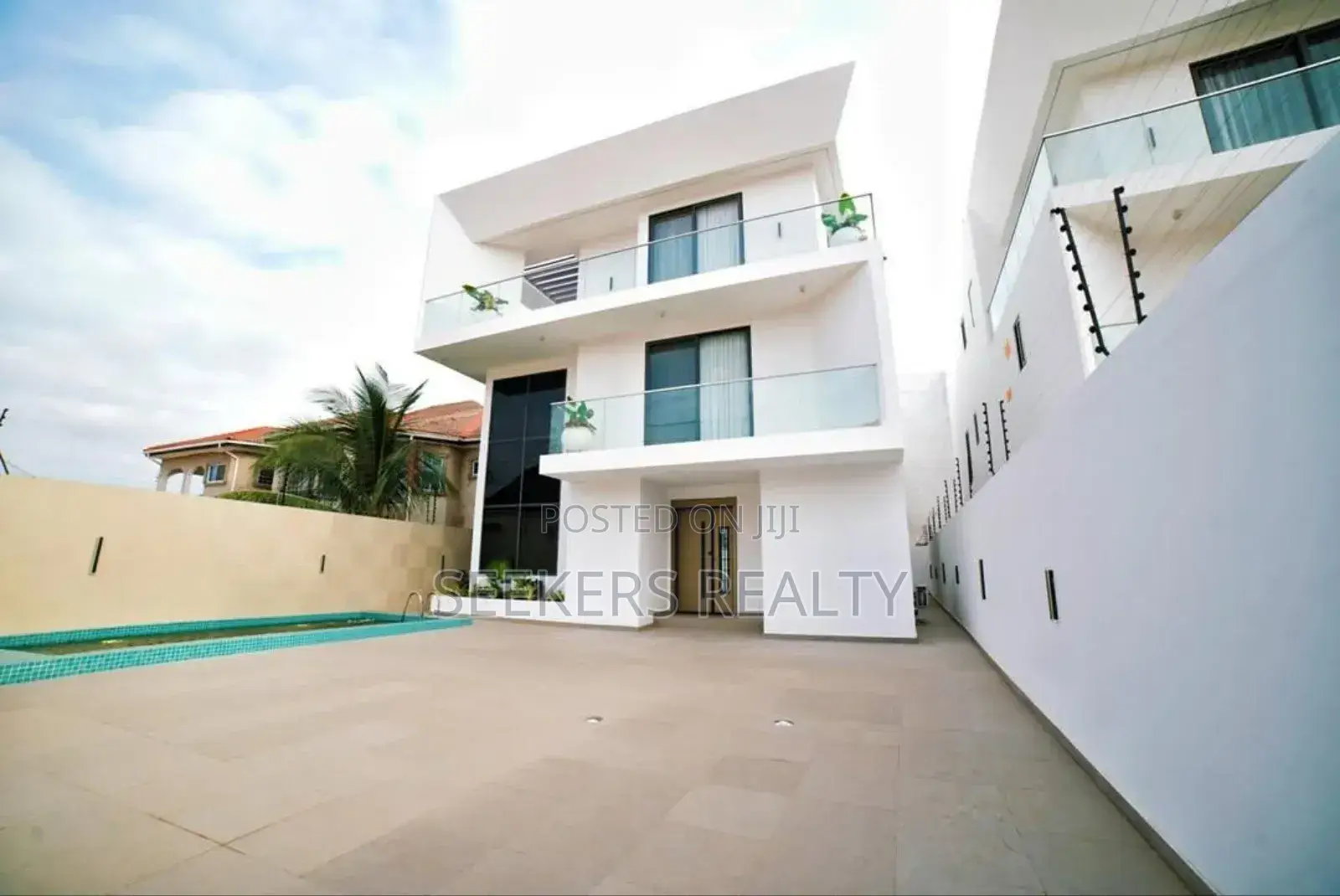 Furnished 4bdrm House in Seekers Realty, Accra Metropolitan for sale in Accra Metropolitan