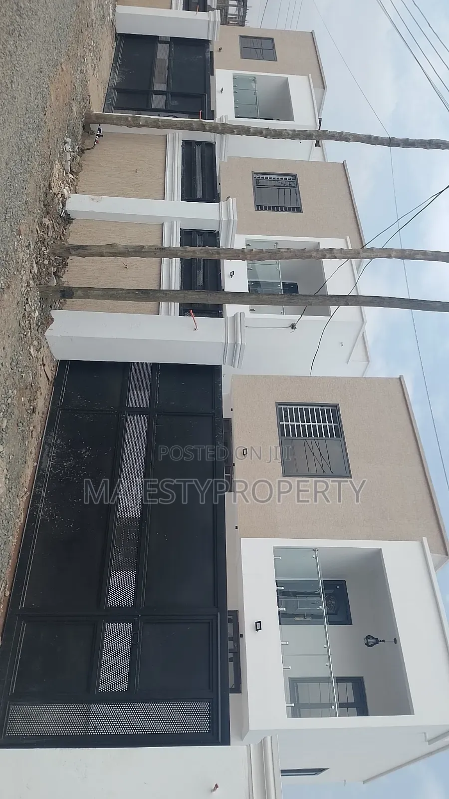 3bdrm House in Hfc, Spintex for sale in Spintex