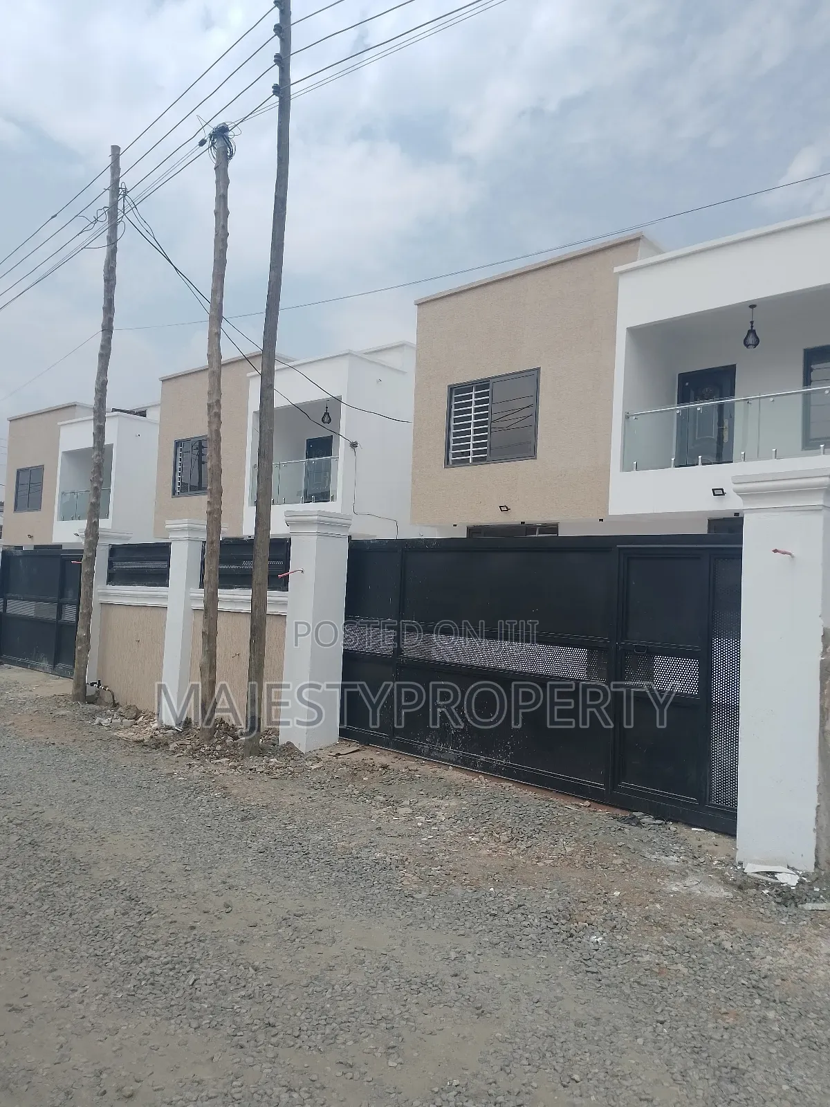 3bdrm House in Hfc, Spintex for sale in Spintex