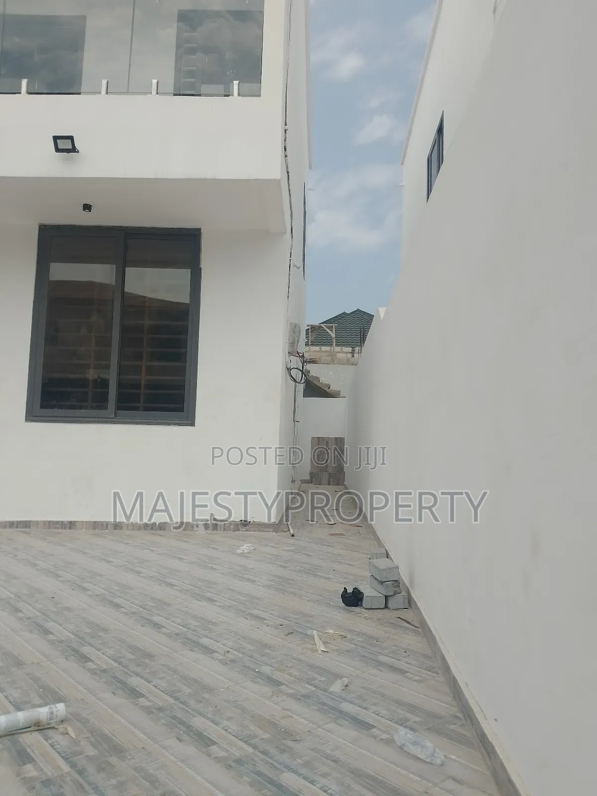 3bdrm House in Hfc, Spintex for sale in Spintex