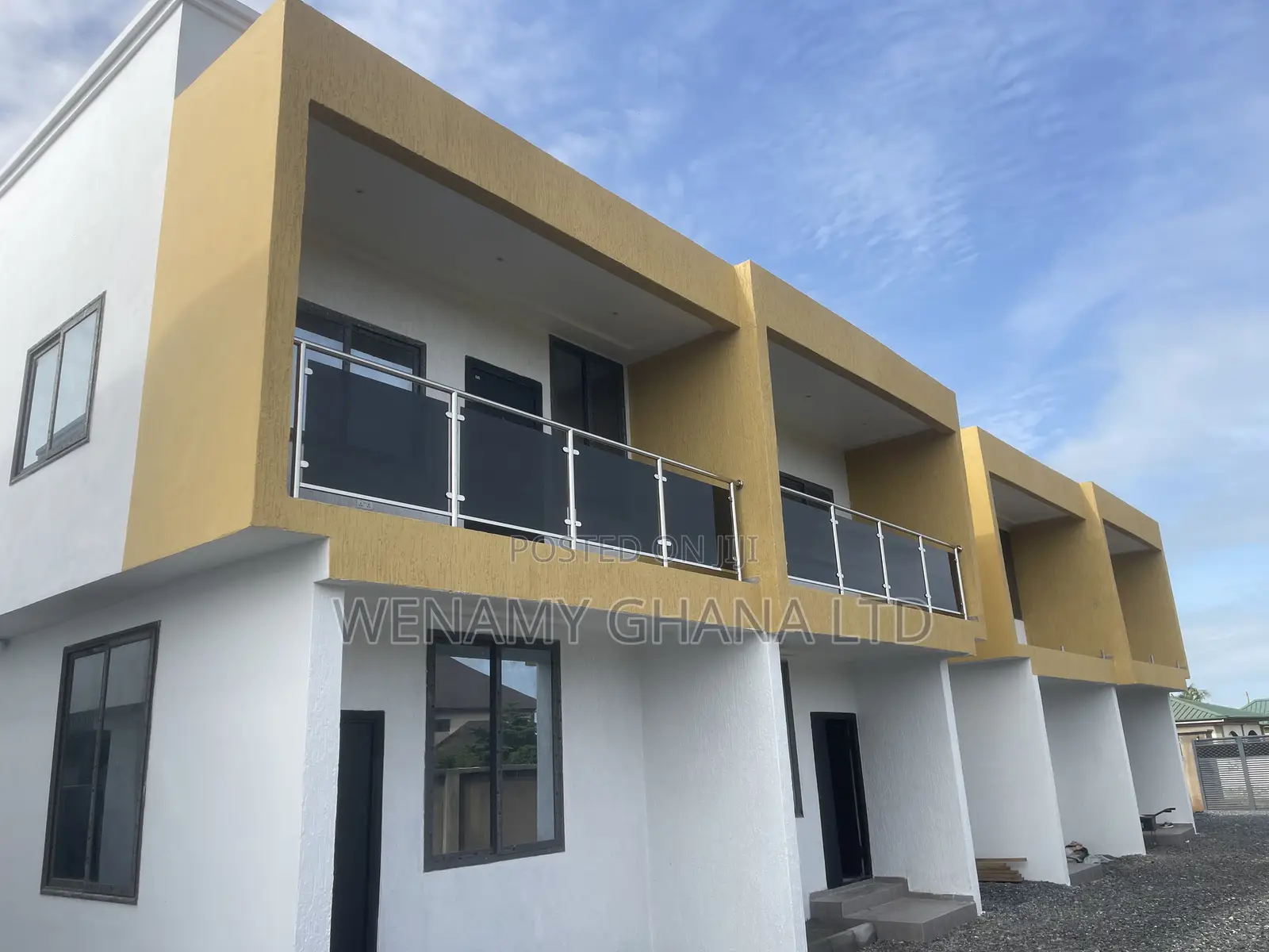 3bdrm Townhouse/Terrace in Accra for sale in Accra Metropolitan