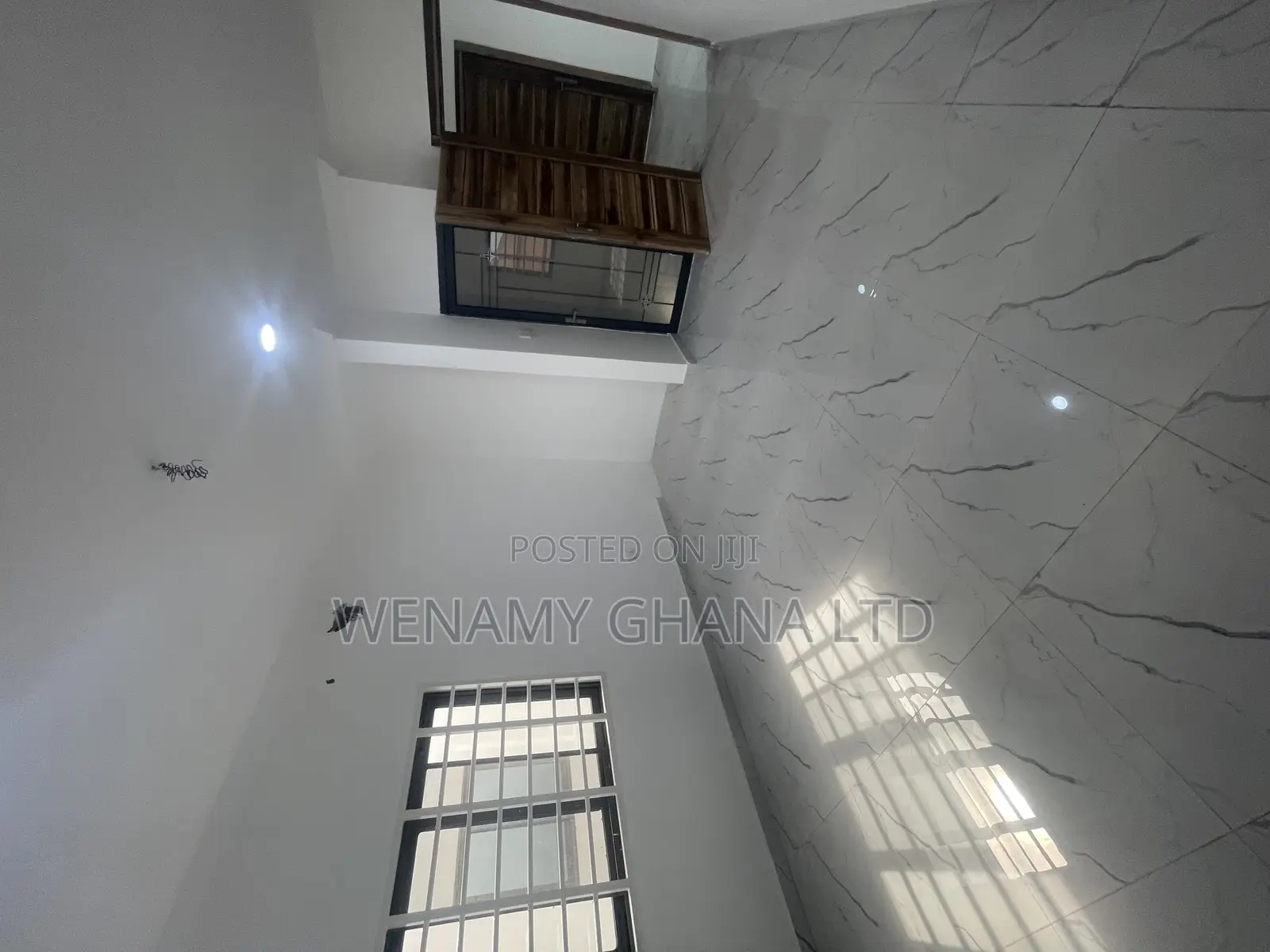 3bdrm Townhouse/Terrace in Accra for sale in Accra Metropolitan