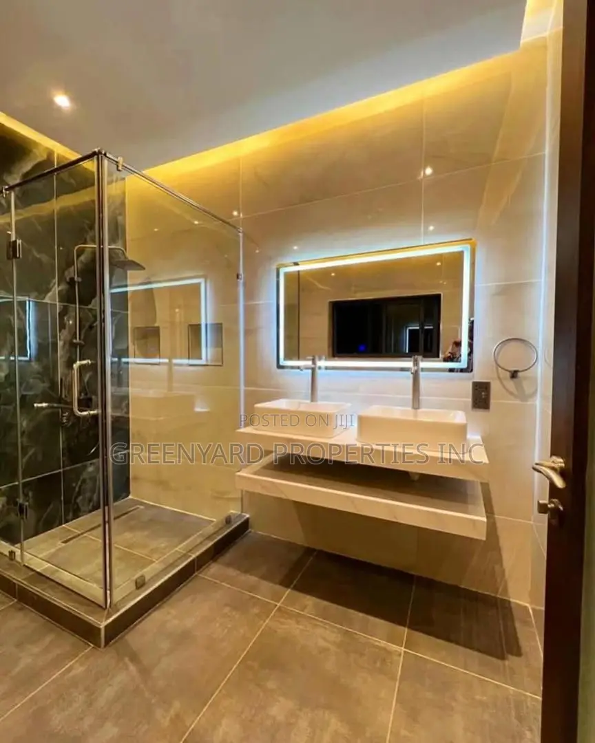 4bdrm House in Lakeside for sale in Lake Side Estate