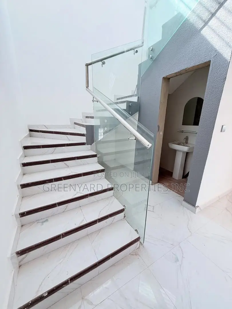 4bdrm House in Sakumono, Spintex for sale in Spintex