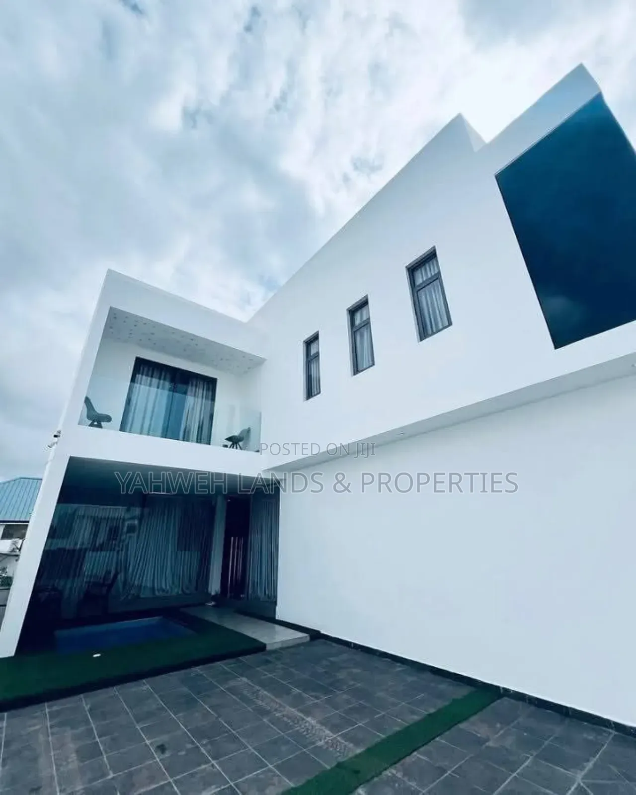 Furnished 4bdrm House in Airport Residential Area for sale in Airport Residential Area