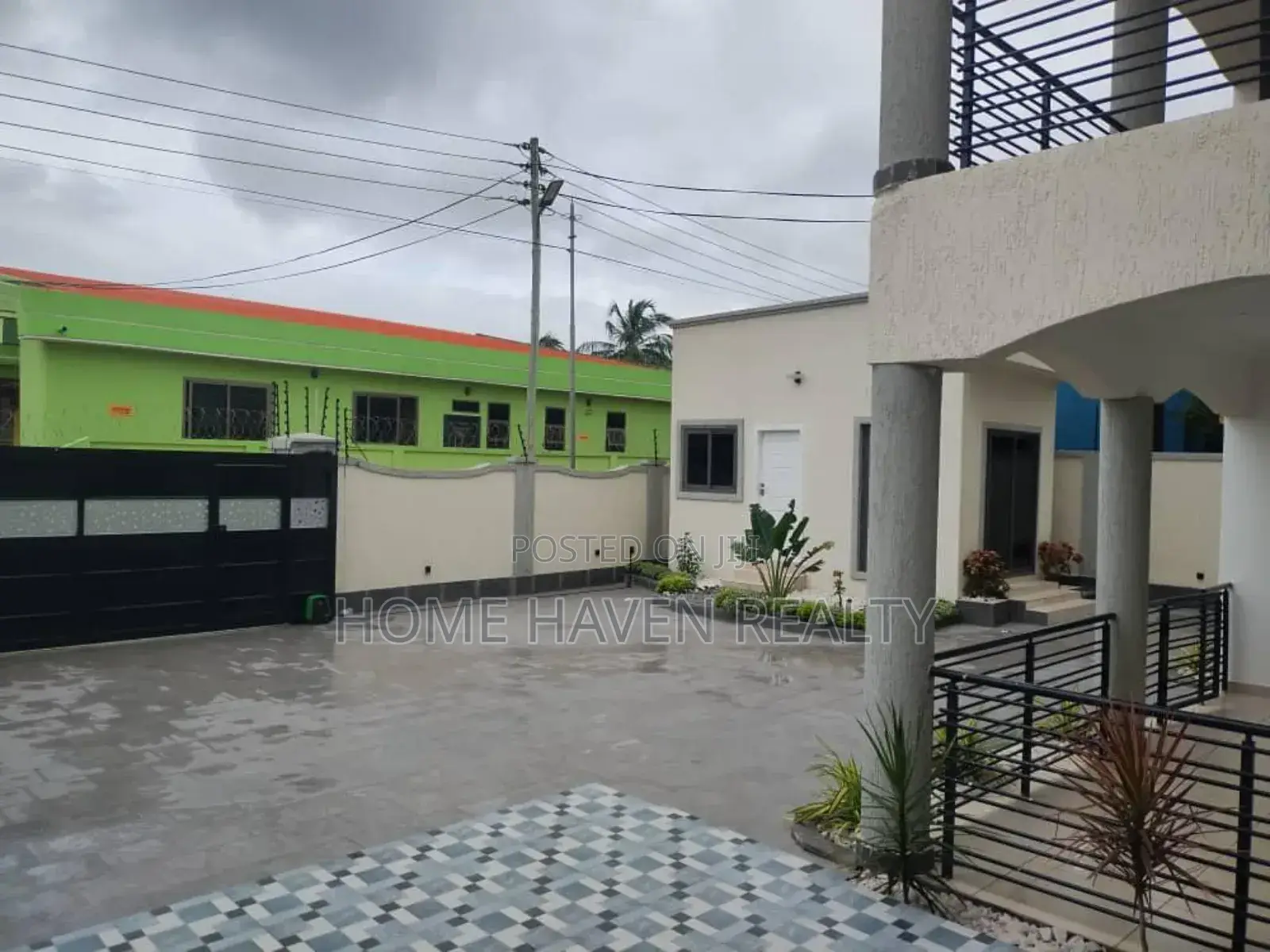 4bdrm House in Paraku Estate, Dome for sale in Dome
