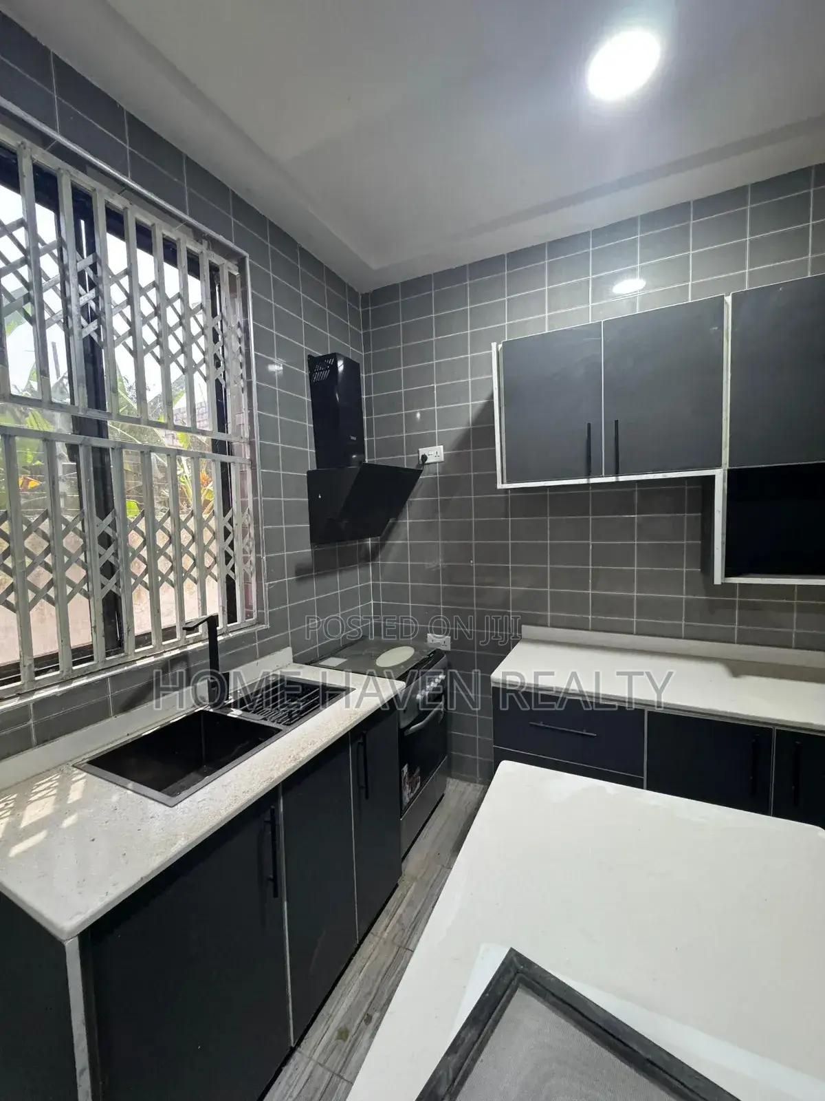 3bdrm House in 7 Days, Sowutwuom for sale in Sowutwuom