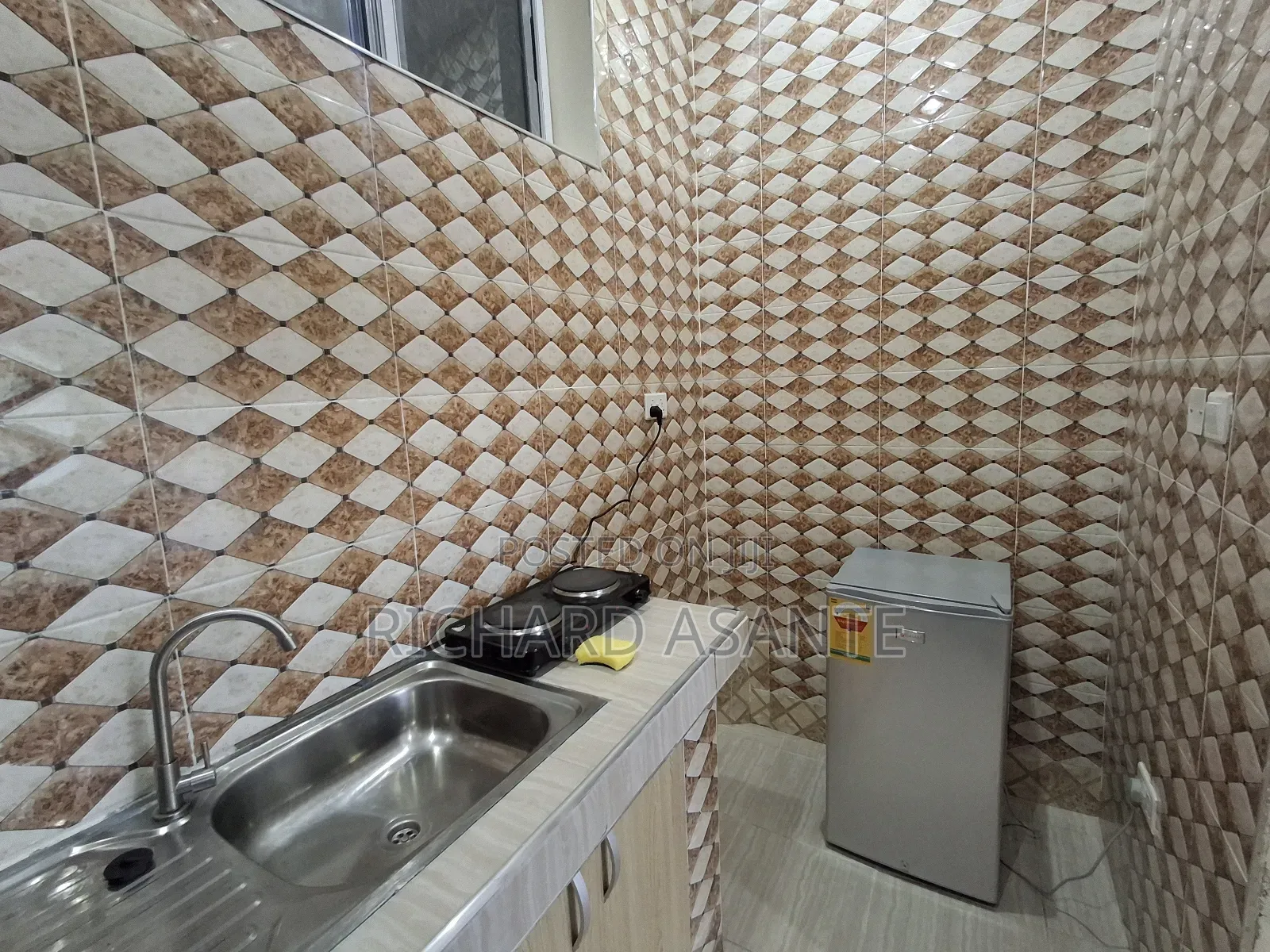 1 Bedroom Complete Vacation Apartment at Kwabenya Acp in Kwabenya