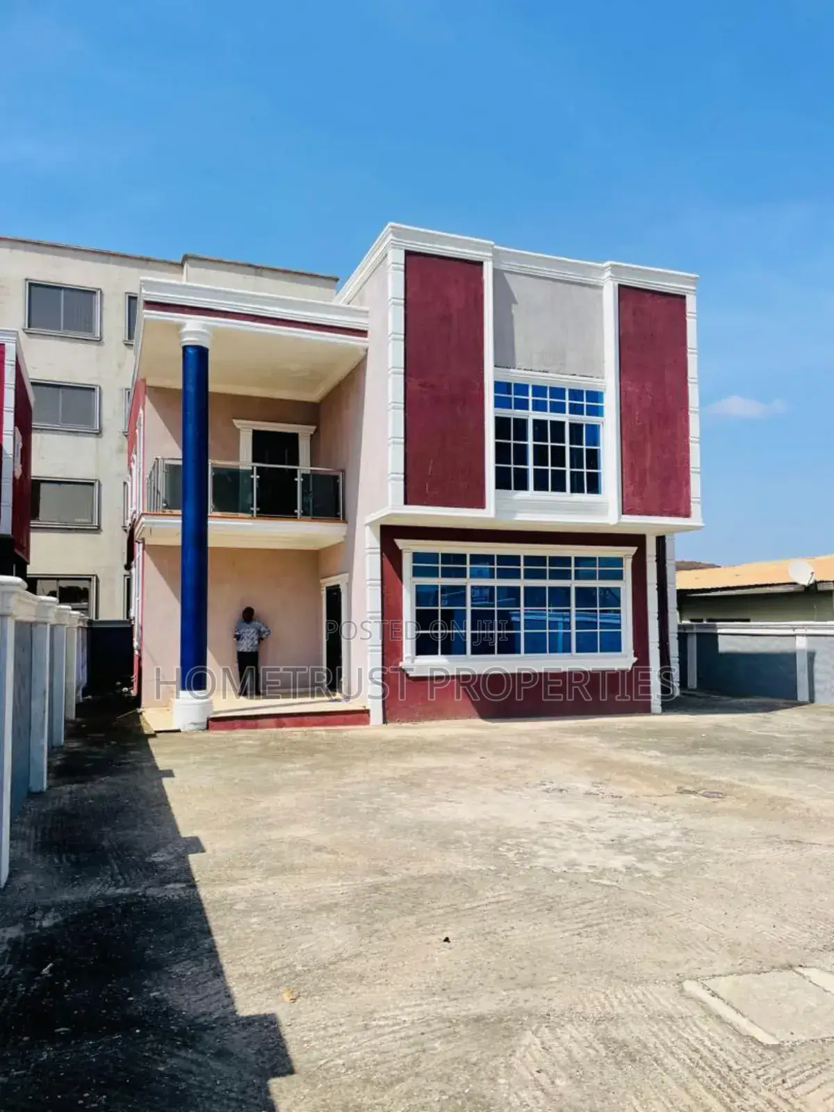 5bdrm House in Hometrust Properties, Achimota for sale in Achimota