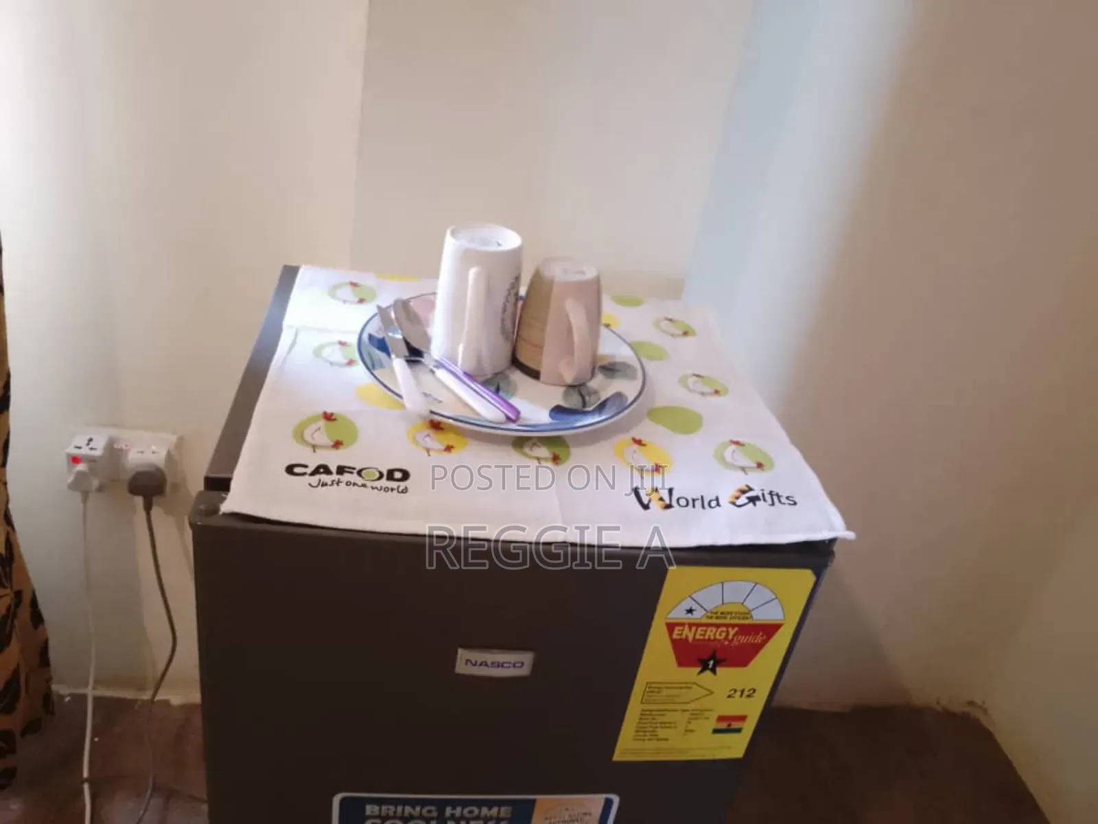 ¢150 a Day, Private Ensuite Bedroom in a Shared Flat in Top Base