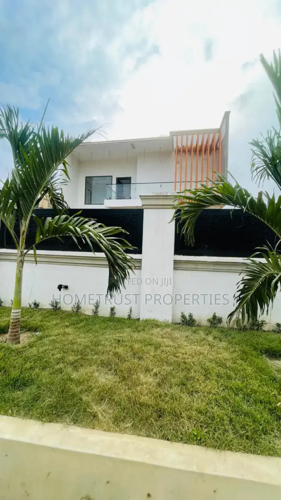 4bdrm Duplex in Hometrust Properties, Achimota for sale in Achimota