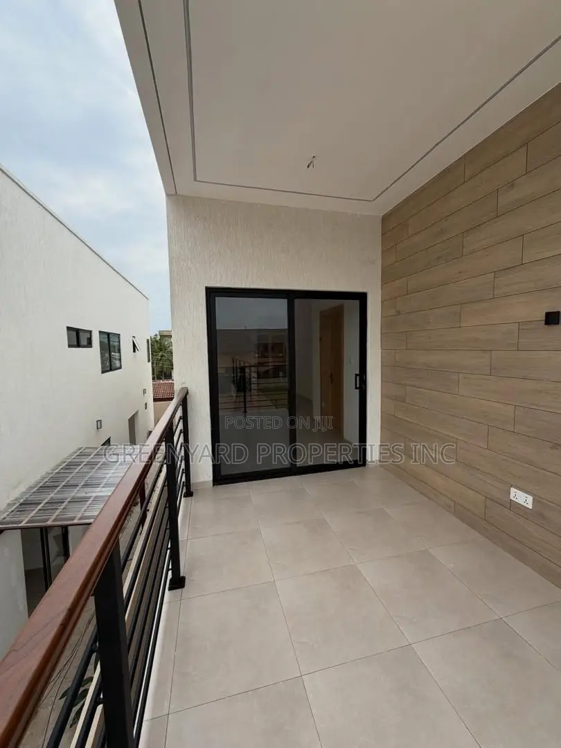 4bdrm House in Com 8, Spintex for sale in Spintex
