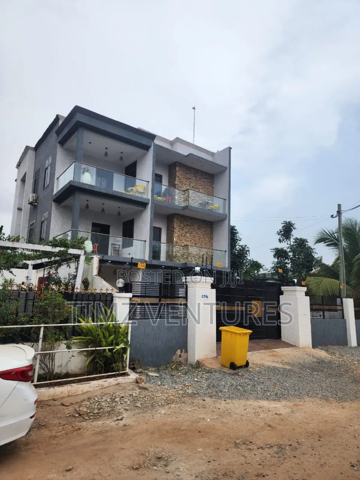 2 Bedroom Apartment for Short Stay in Trade Fair