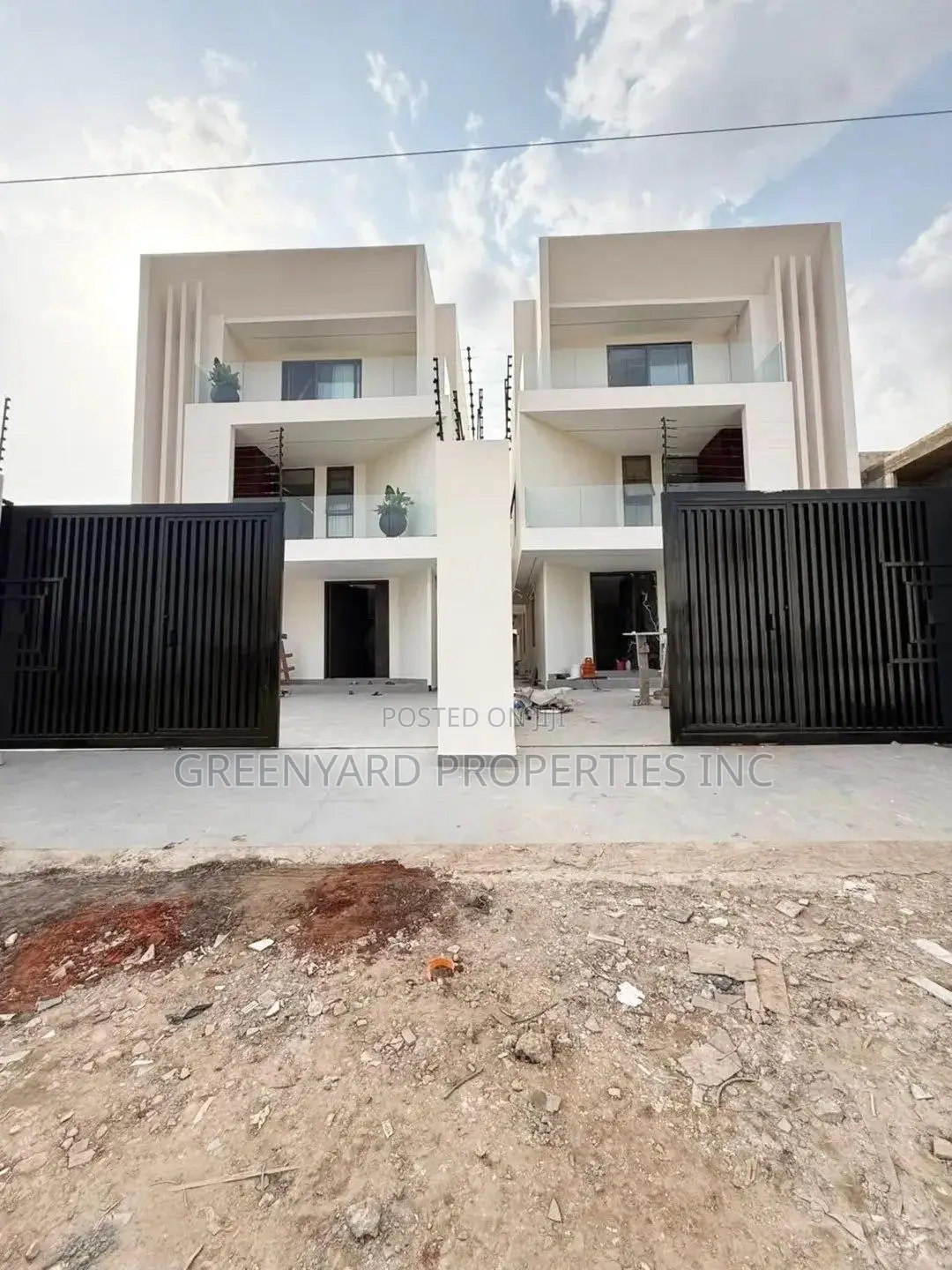 Furnished 4bdrm House in Hills, East Legon for sale in East Legon