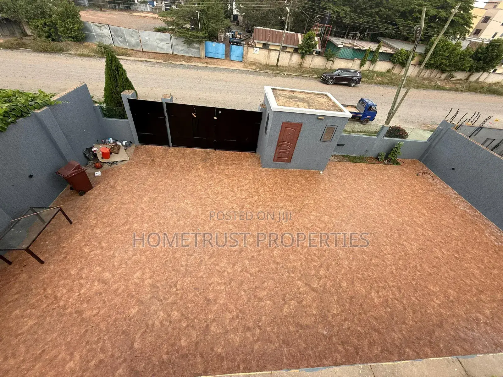 4bdrm Duplex in Hometrust Properties, Nmai-Dzorn for sale in Nmai-Dzorn