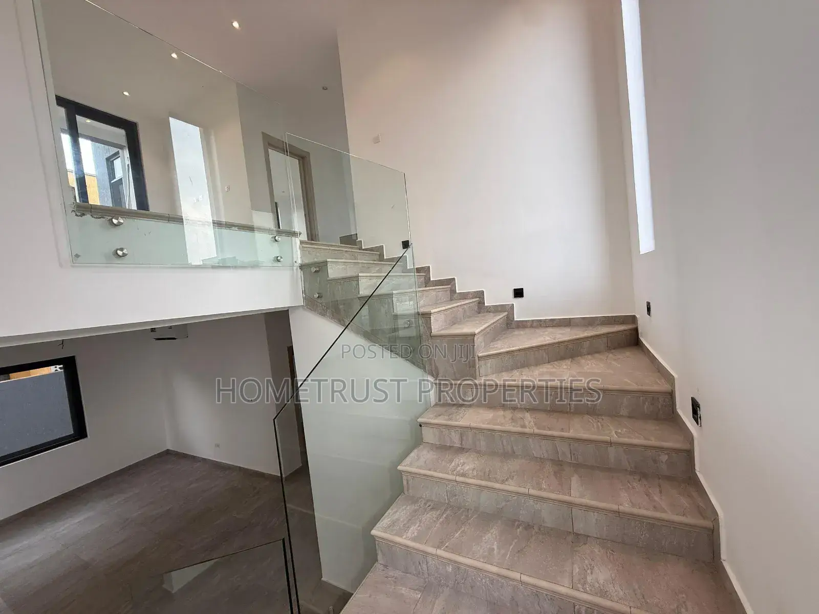 4bdrm Duplex in Hometrust Properties, Nmai-Dzorn for sale in Nmai-Dzorn
