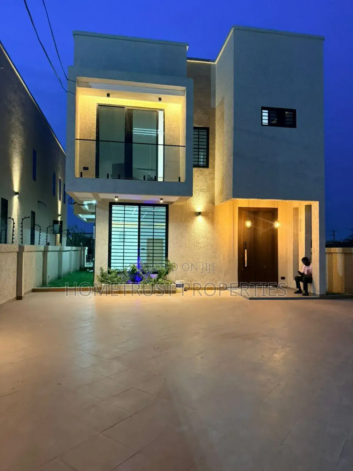 3bdrm Duplex in Hometrust Properties, Nmai-Dzorn for sale in Nmai-Dzorn