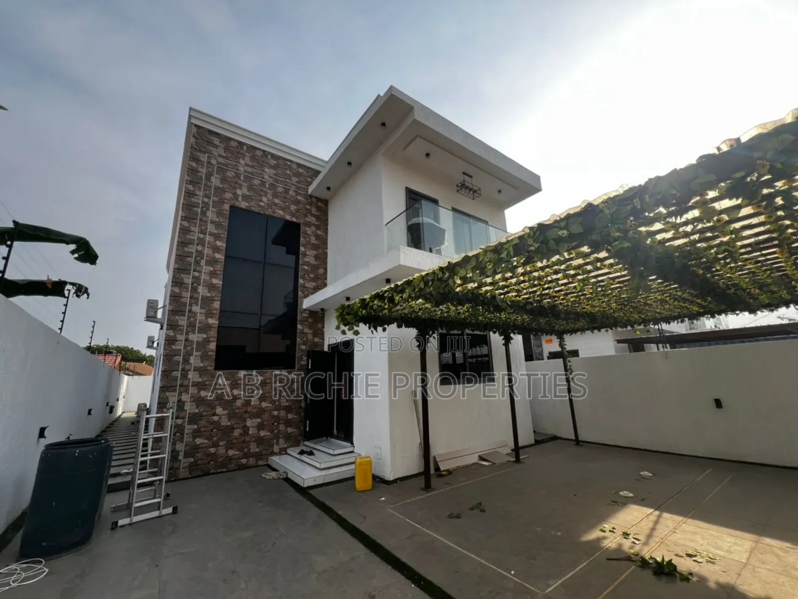 Furnished 4bdrm House in Ab Richie Properties, Baatsona Total for sale in Baatsona Total