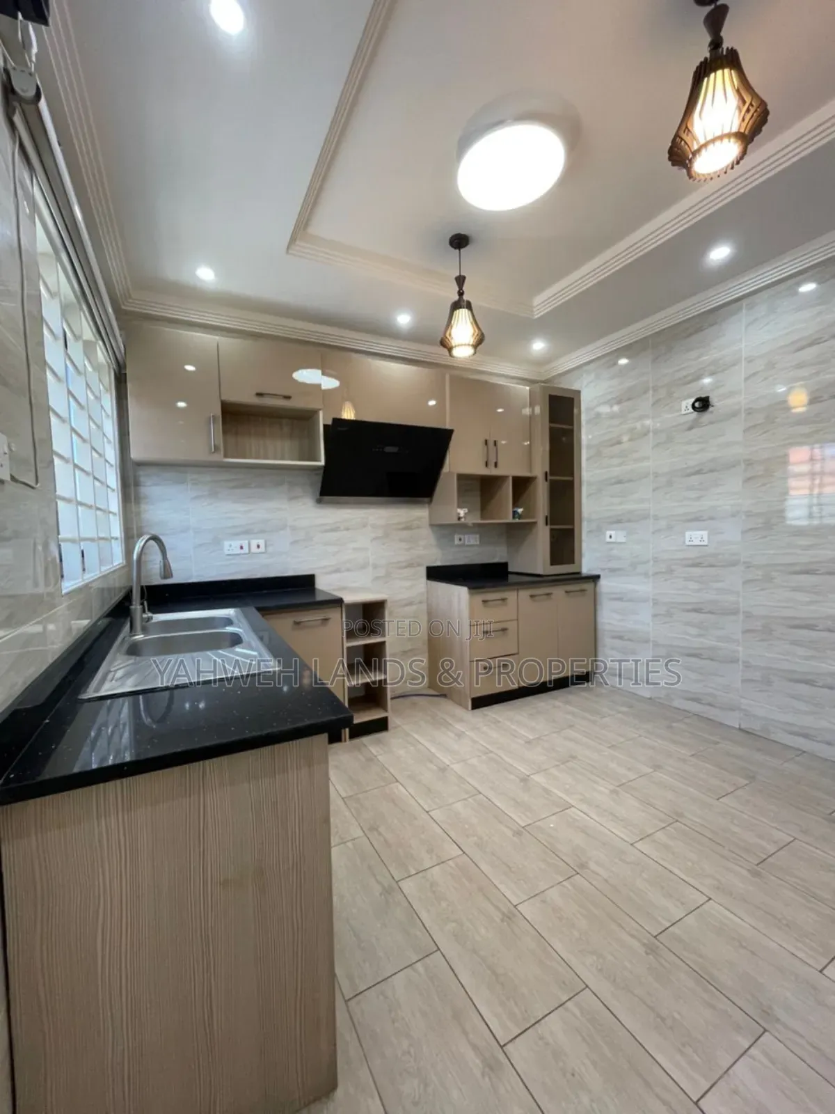 3bdrm House in Spintex, Baatsona Total for sale in Baatsona Total