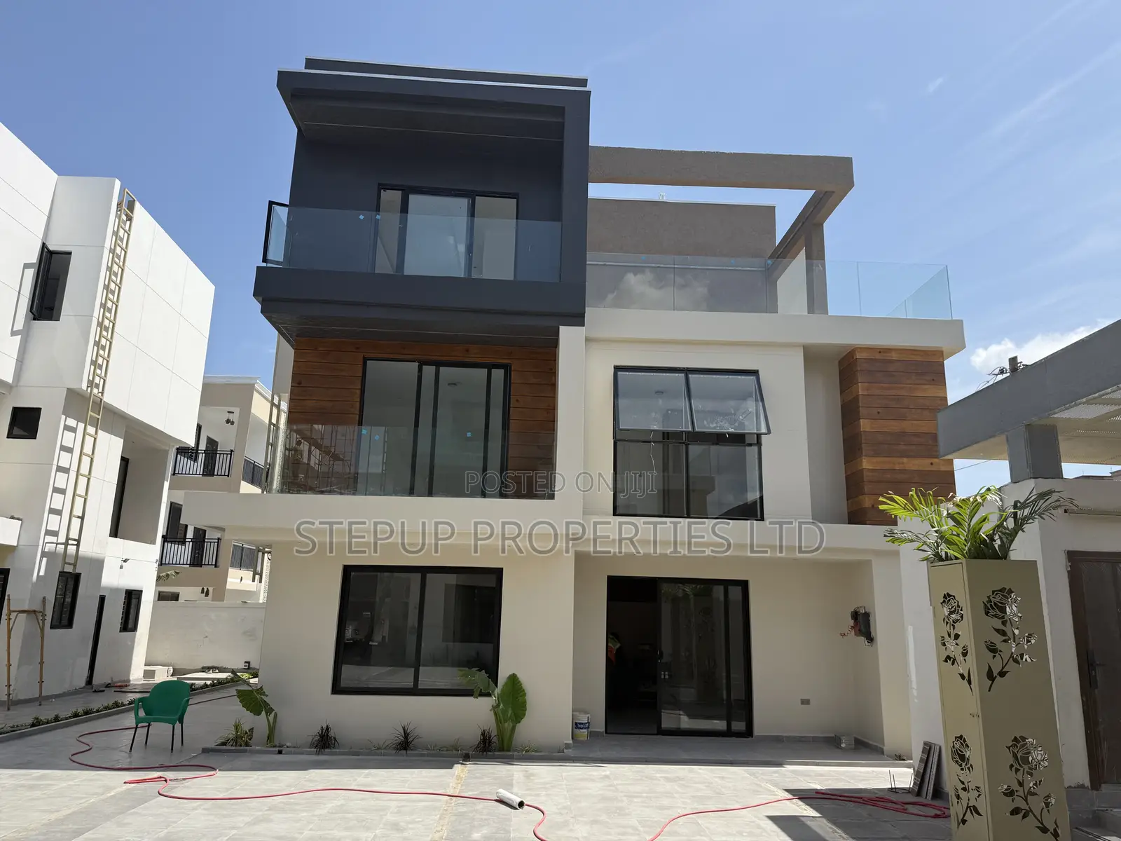 5bdrm Townhouse/Terrace in East Legon Hills for sale in East Legon