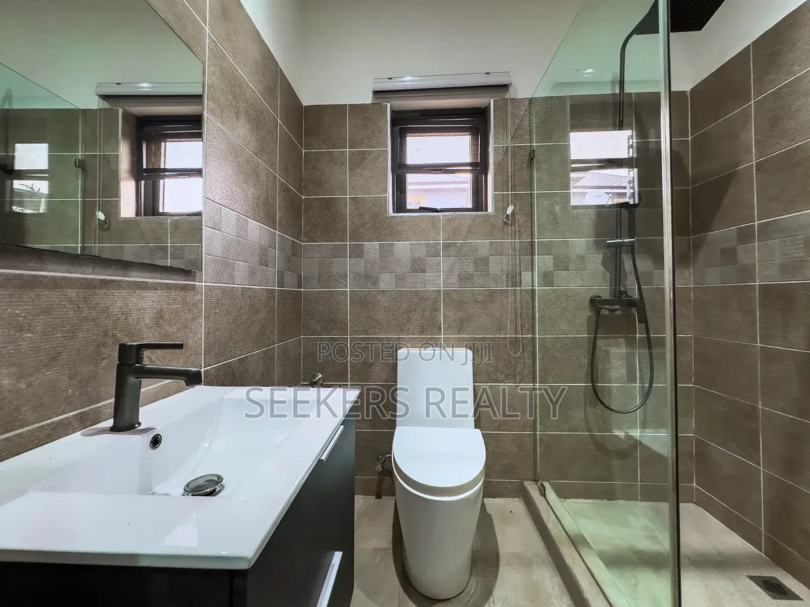 4bdrm House in Seekers Realty, Lake Side Estate for sale in Lake Side Estate
