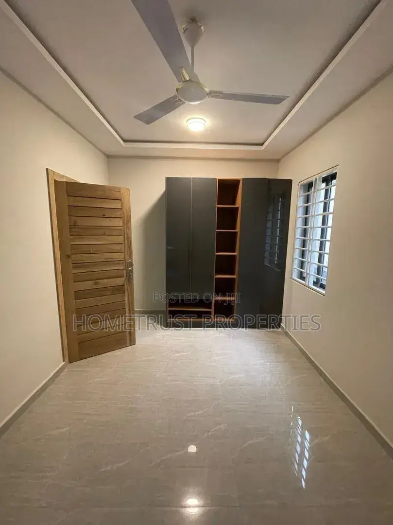 4bdrm Duplex in Dome Atomic Down, Kwabenya for sale in Kwabenya