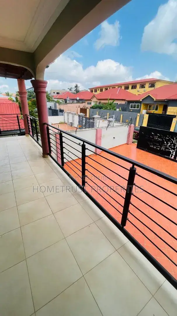 2bdrm Duplex in Achimota Mall Area for sale in The Mall