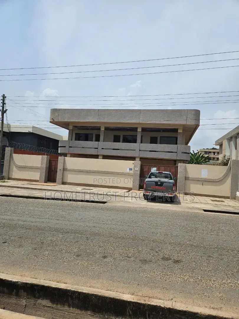 7bdrm House in Achimota Kingsby, Mile 7 for sale in Mile 7