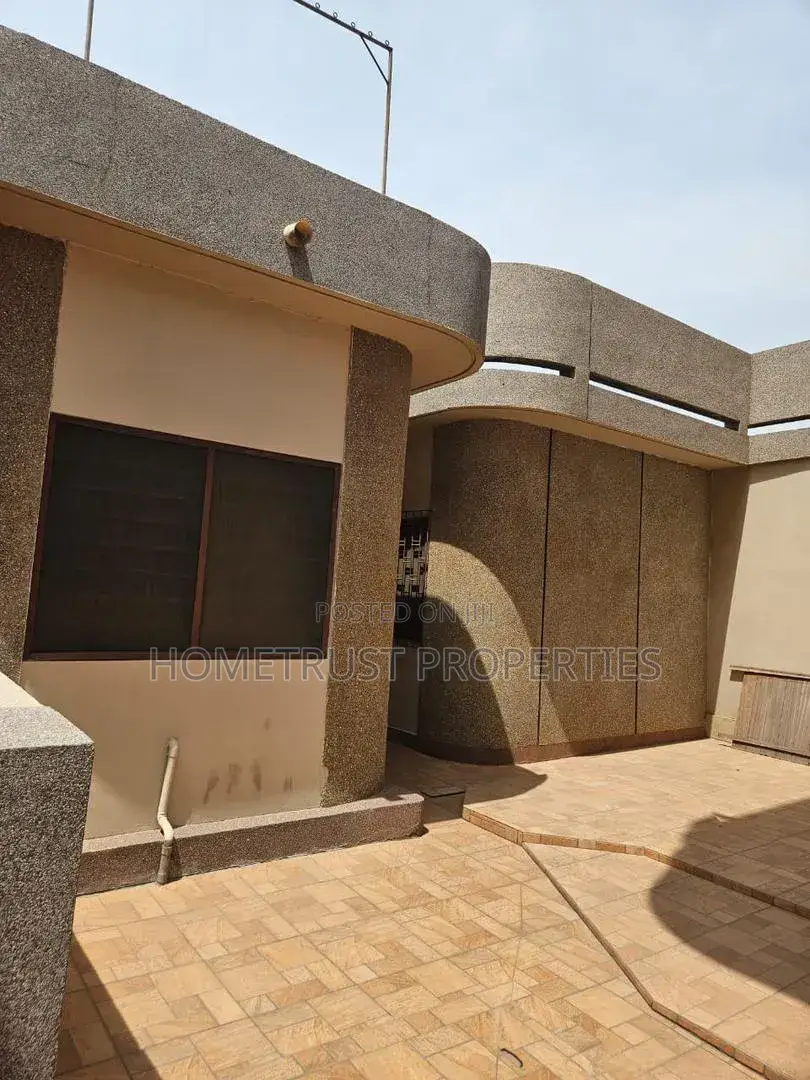 7bdrm House in Achimota Kingsby, Mile 7 for sale in Mile 7