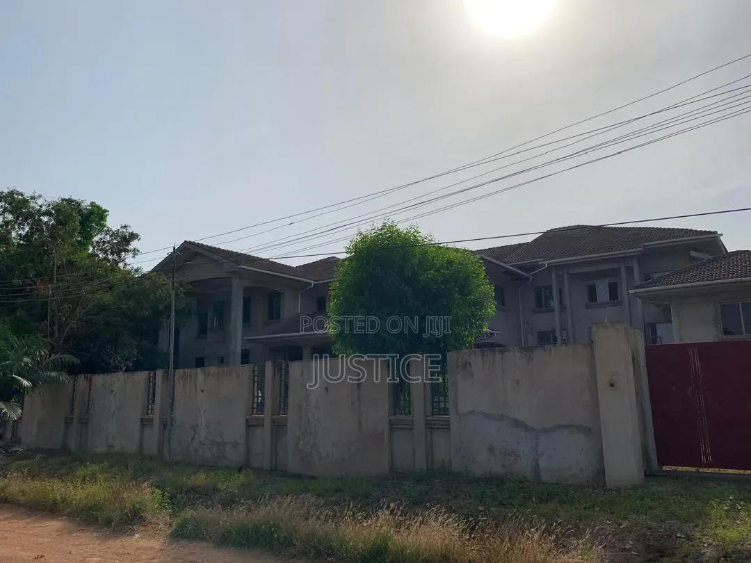 12bdrm Mansion in East Airport, Tseaddo for sale in Tseaddo