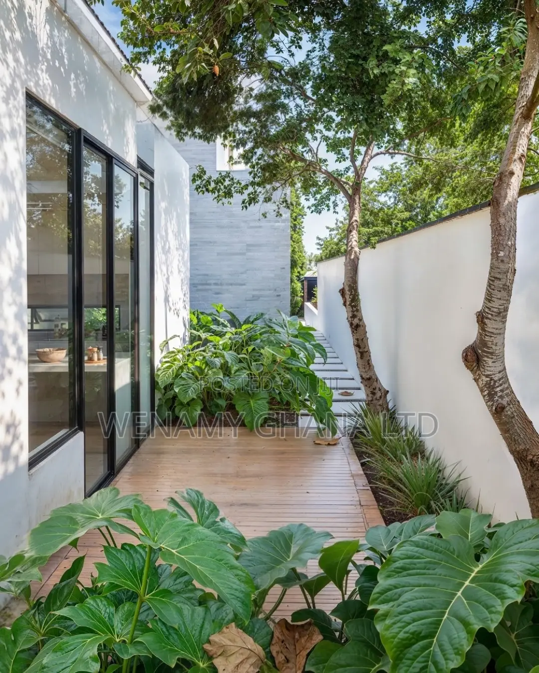 6bdrm Villa in Accra for sale in Accra Metropolitan