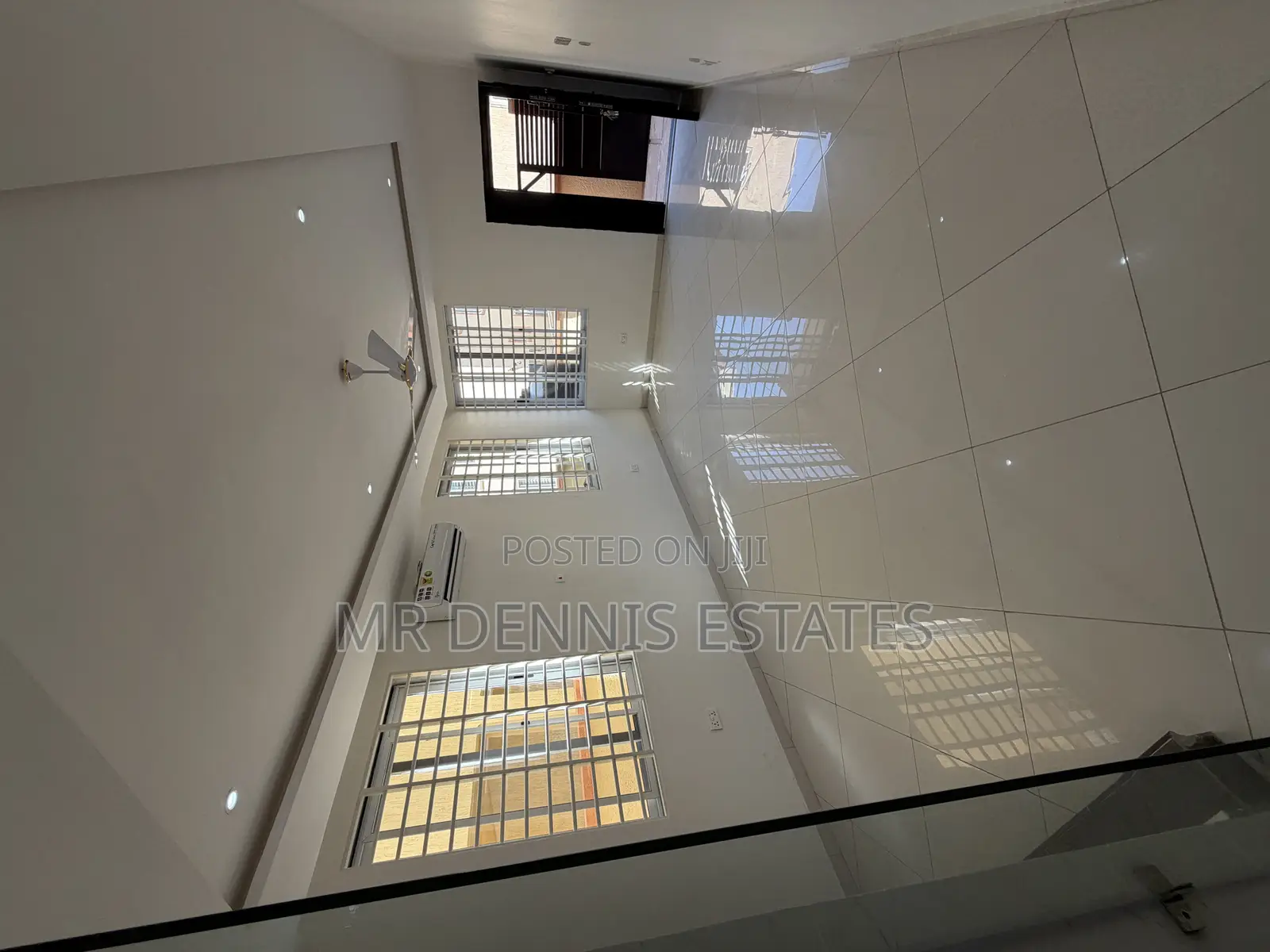 2bdrm Maisonette in Mr Dennis Estates, Achimota for sale in Achimota