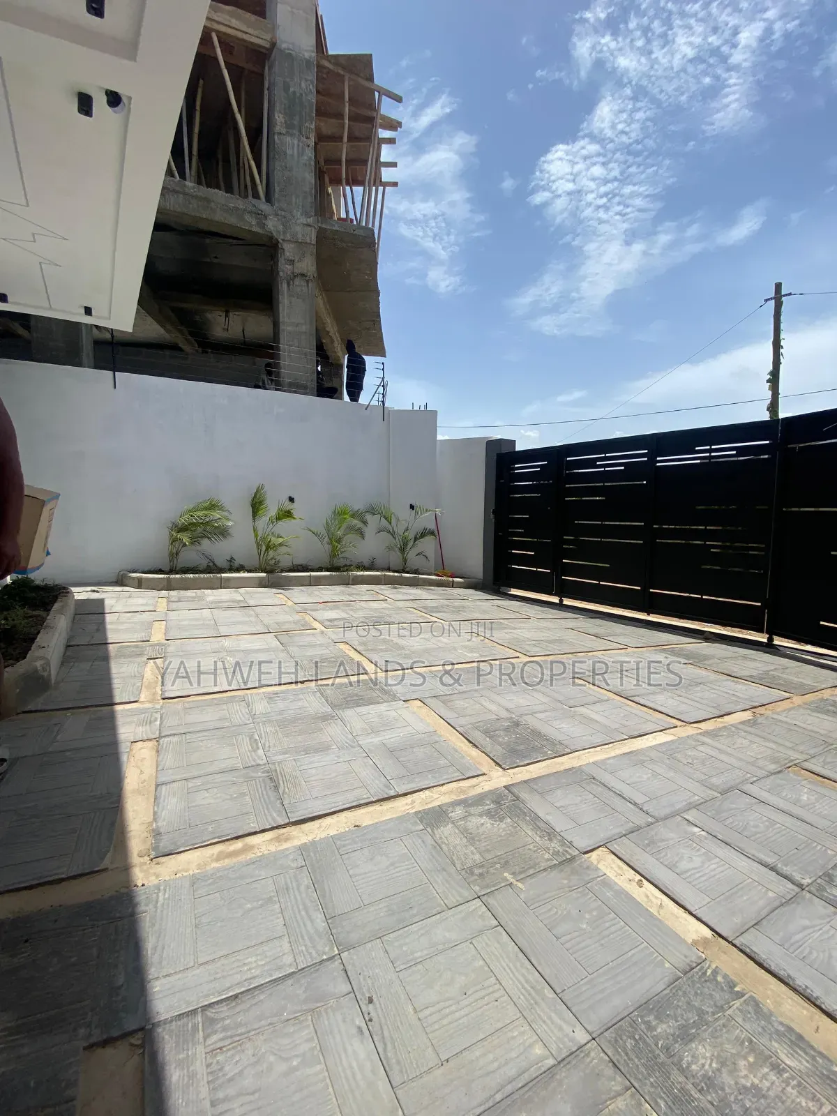 3bdrm House in Tseaddo for sale in Tseaddo