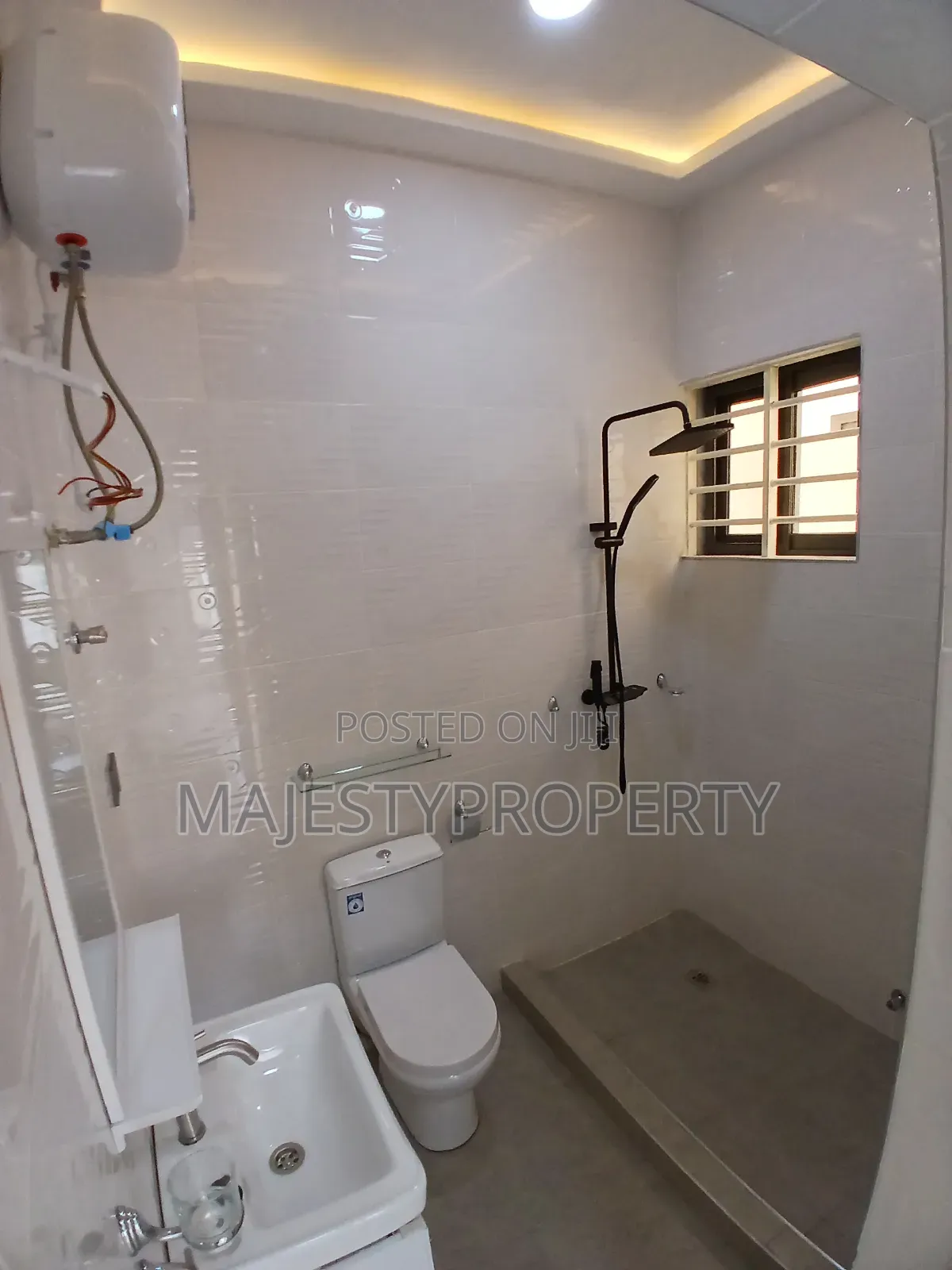 2bdrm House in Spintex for sale in Spintex
