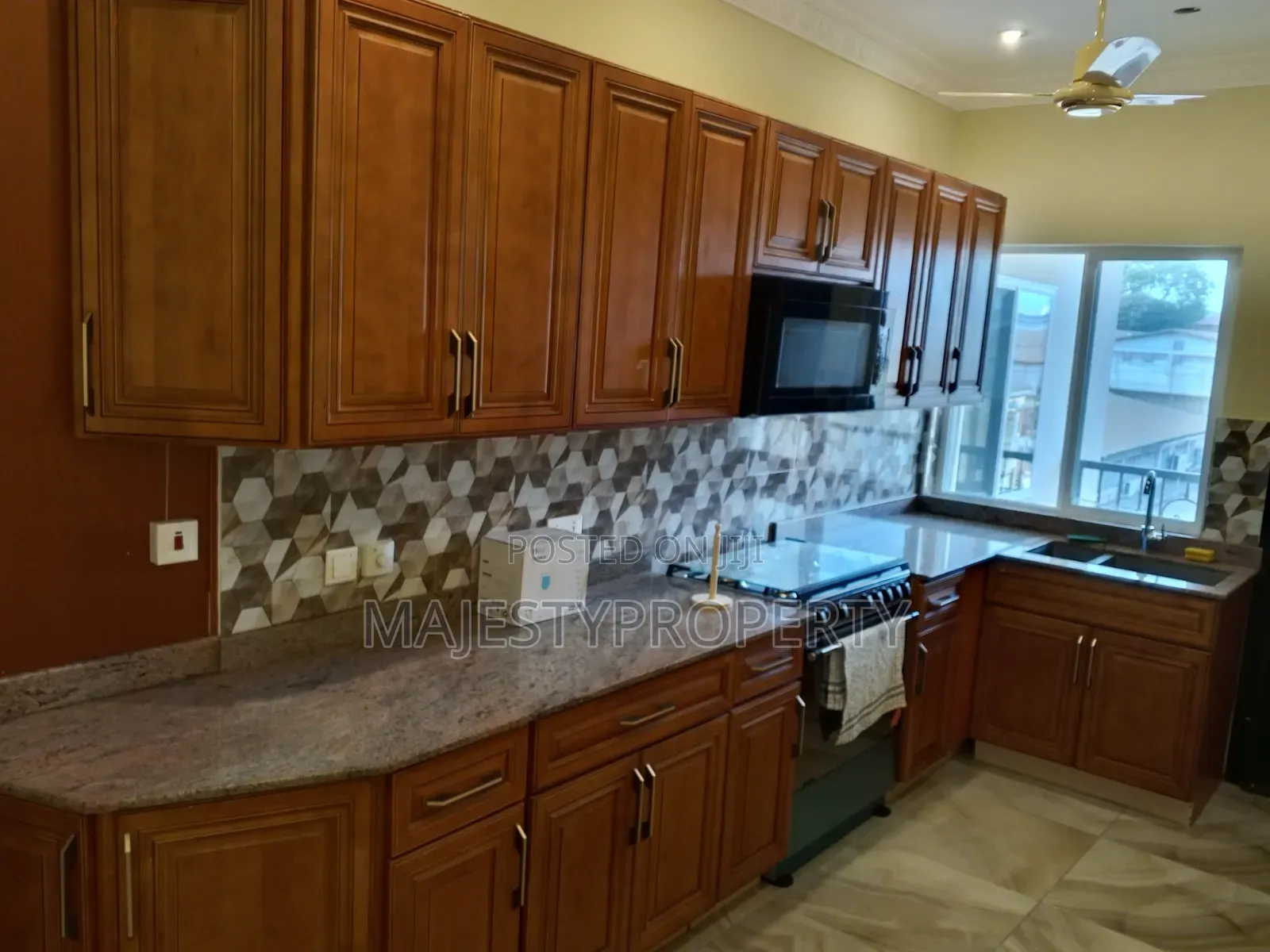 Fully Furnished Airbnb 3bedrooms Apartment for Rent at Spintex in Coca Cola