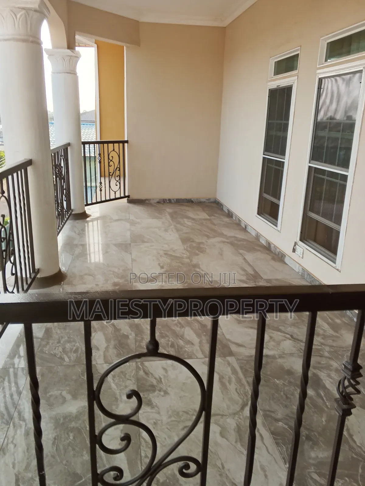 Fully Furnished Airbnb 3bedrooms Apartment for Rent at Spintex in Coca Cola