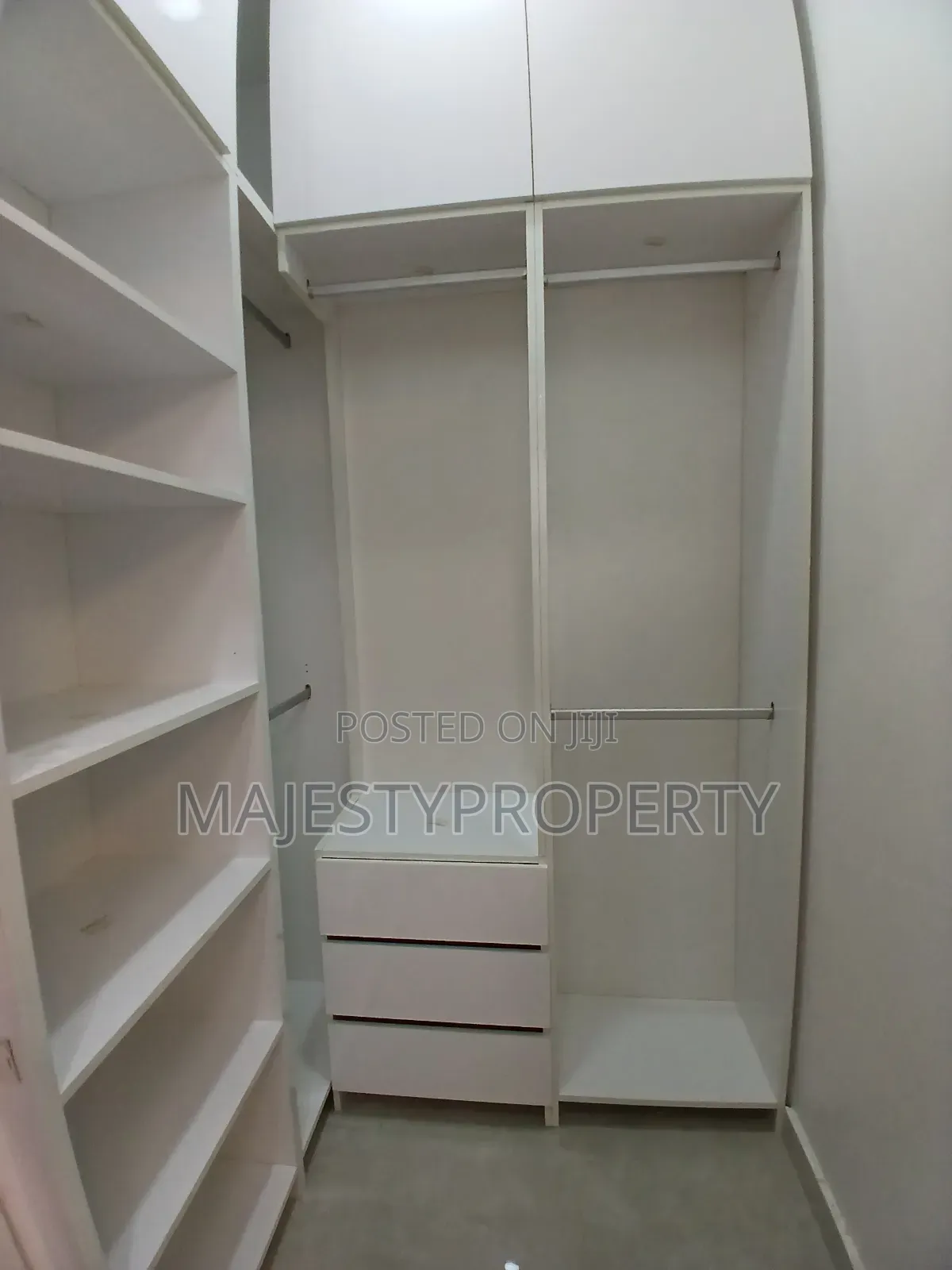 4bdrm Duplex in Okpoigonor, Manet Court for sale in Manet Court
