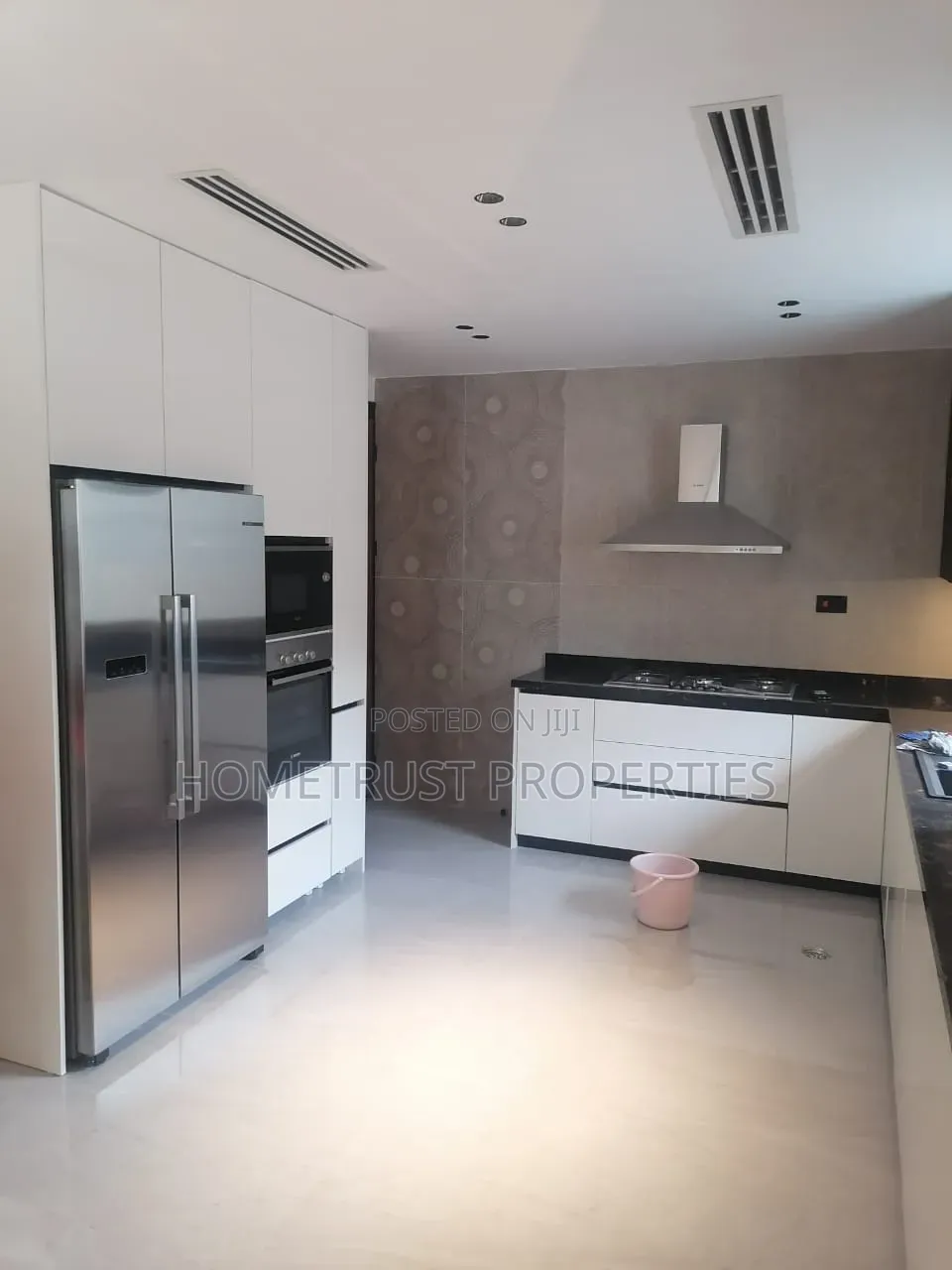 Furnished 5bdrm Duplex in Cantonment, US Embassy Area for sale in US Embassy Area