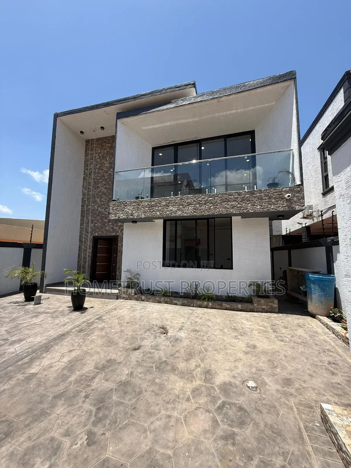 4bdrm Duplex in Achimota Tantra, Mile 7 for sale in Mile 7
