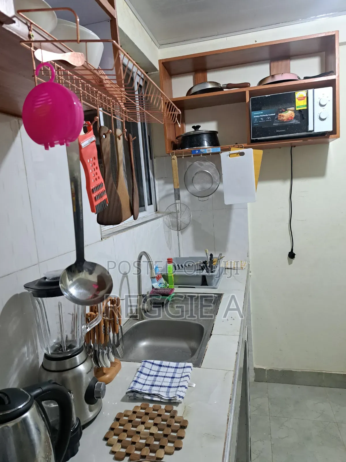 - *2 Bedroom* Nice, Fully Furnished Flat. Short Stay. in Ga South Municipal