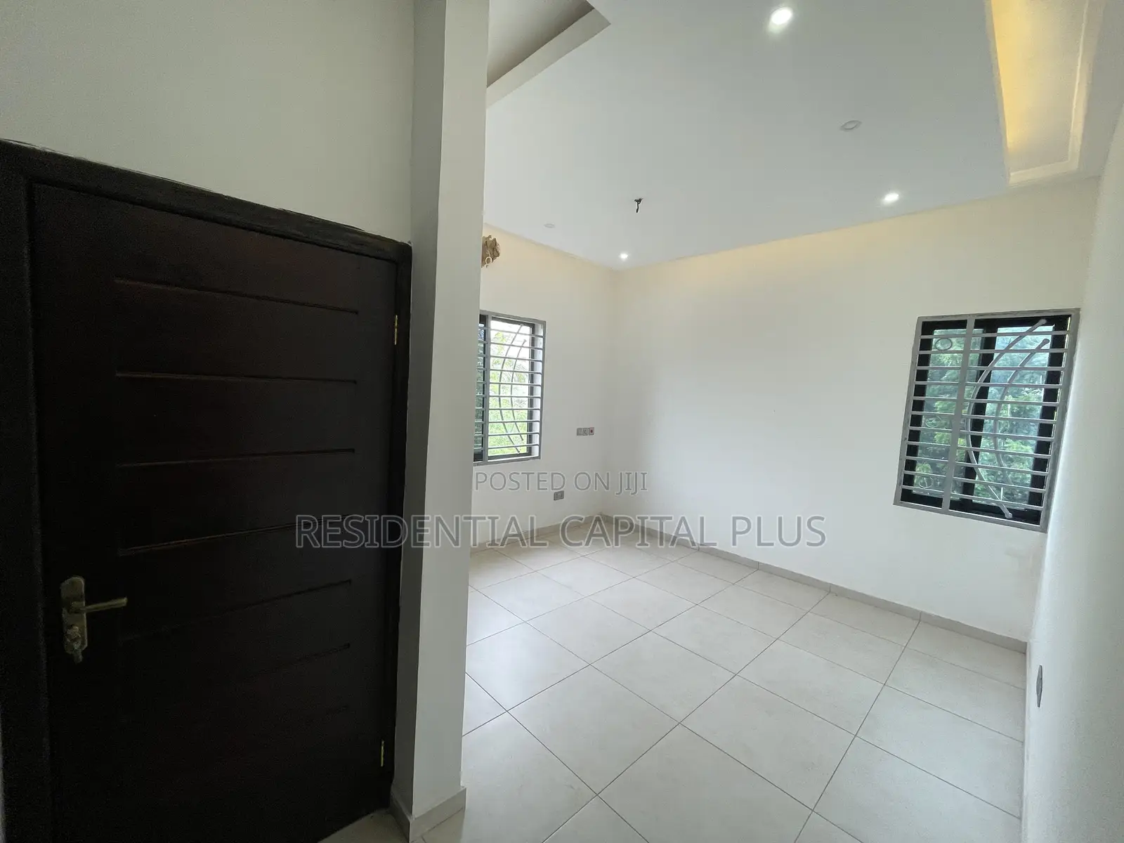 4bdrm Duplex in Spintex for sale in Spintex