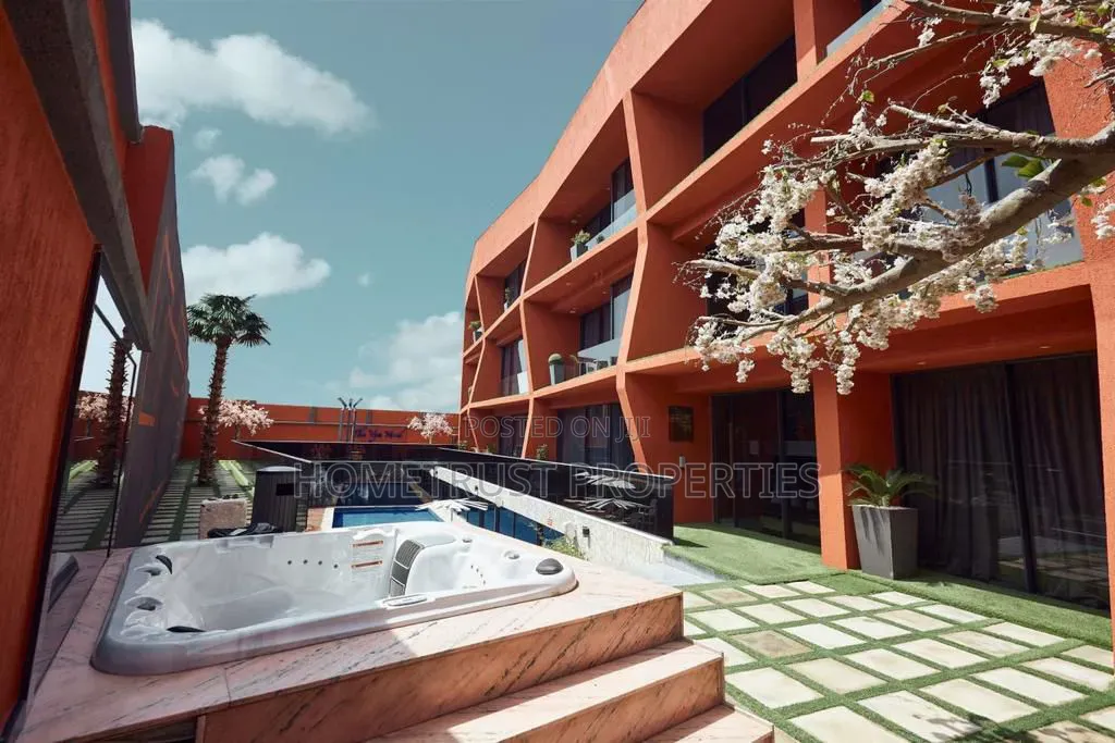 Furnished 20bdrm Apartment in Cantonment, US Embassy Area for sale in US Embassy Area