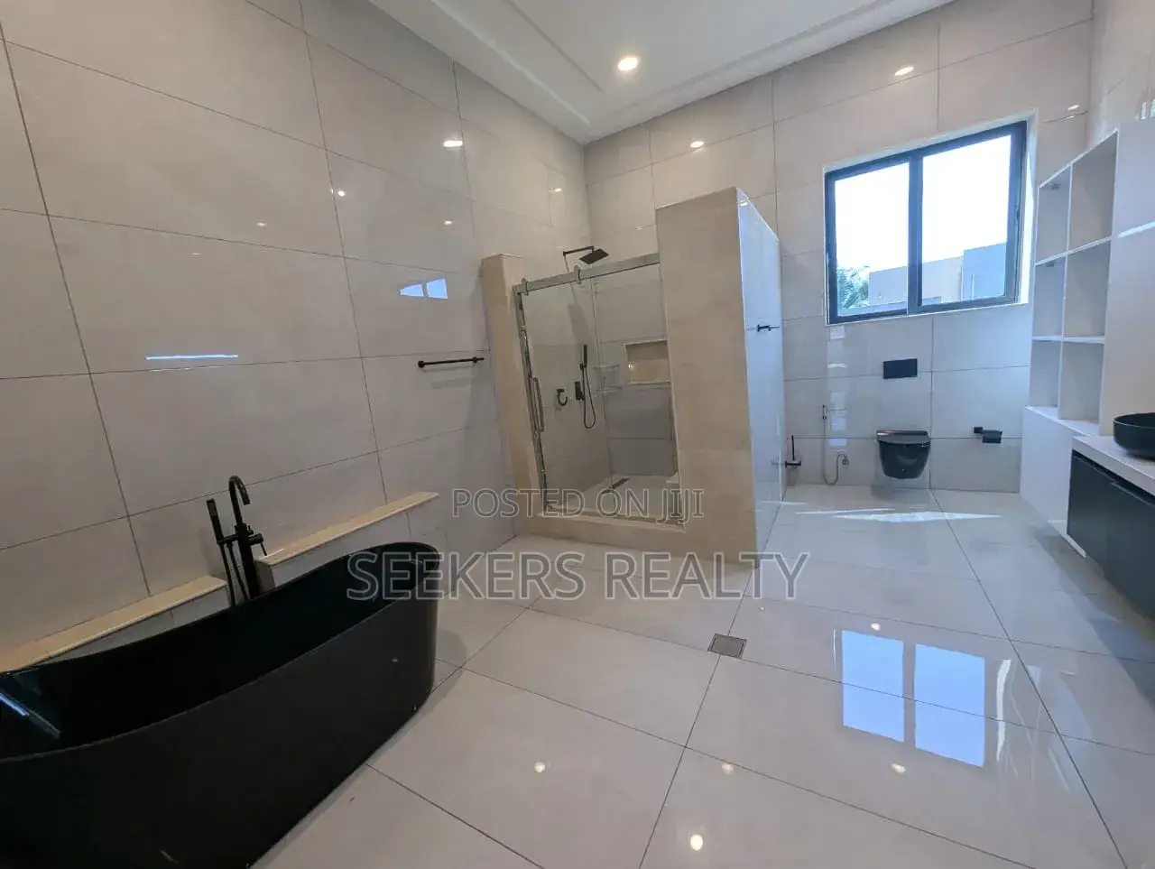 5bdrm Mansion in Seekers Realty, Tseaddo for sale in Tseaddo