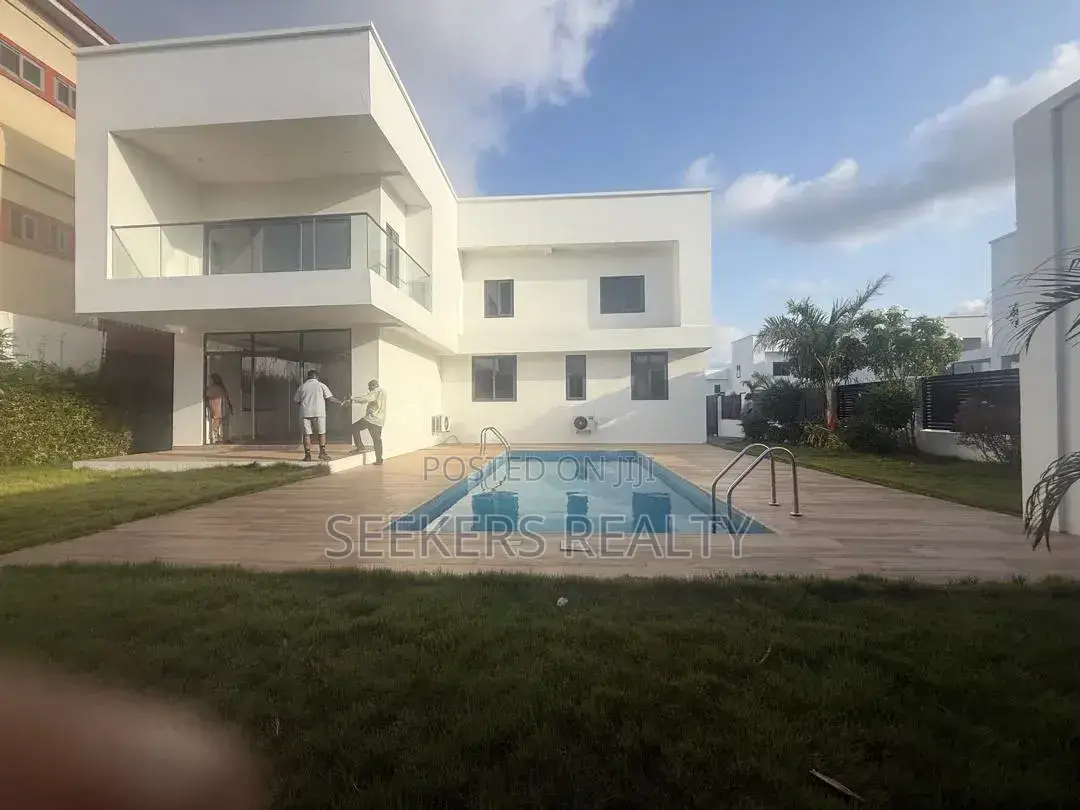 5bdrm Townhouse/Terrace in Seekers Realty, American House for sale in American House