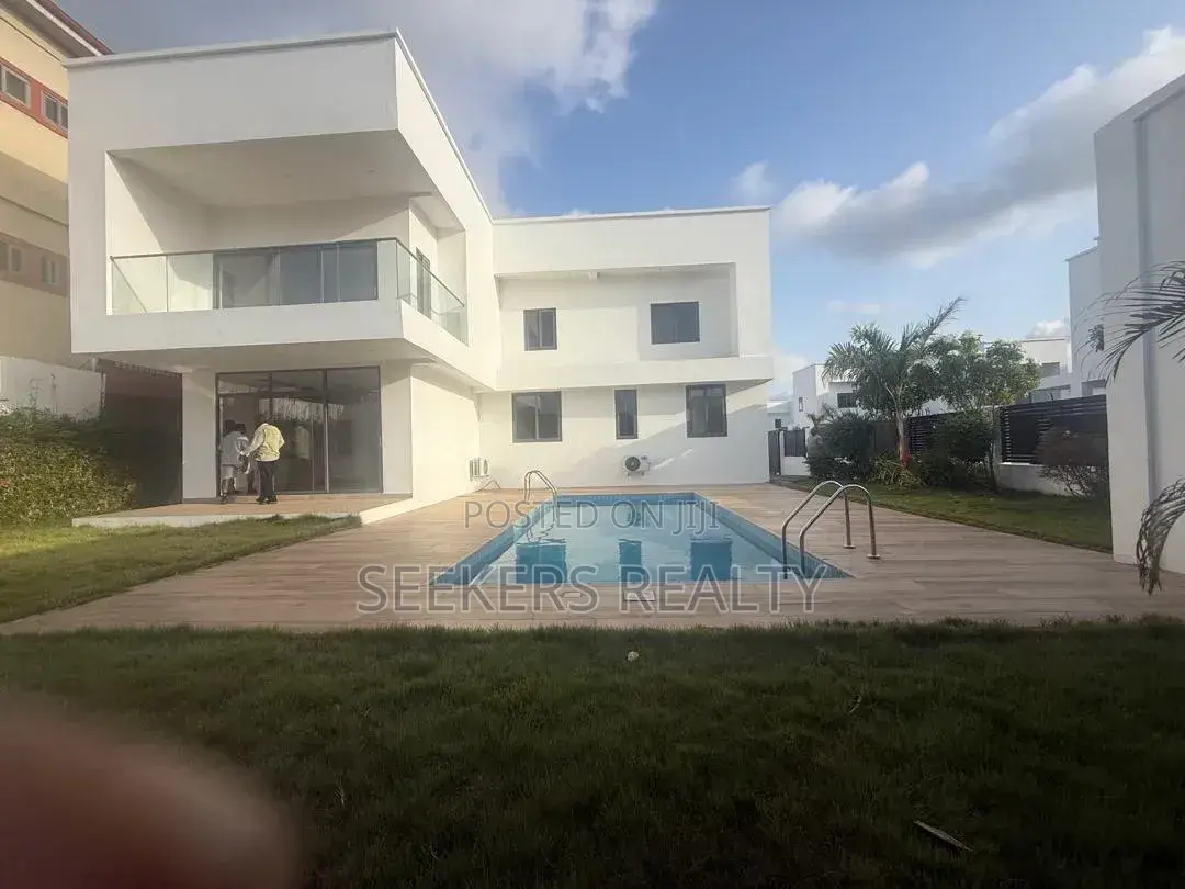5bdrm Townhouse/Terrace in Seekers Realty, American House for sale in American House