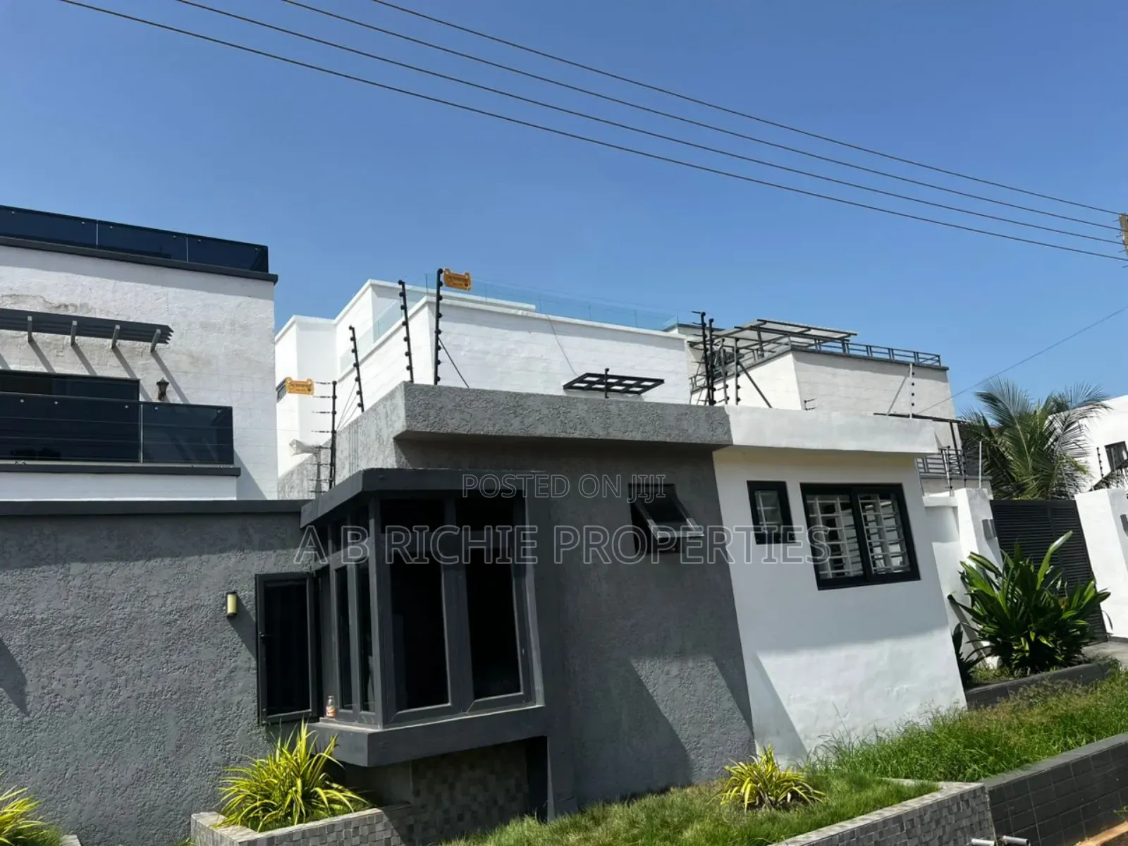 5bdrm Duplex in Ab Richie Properties, Boundary Road Area for sale in Boundary Road Area