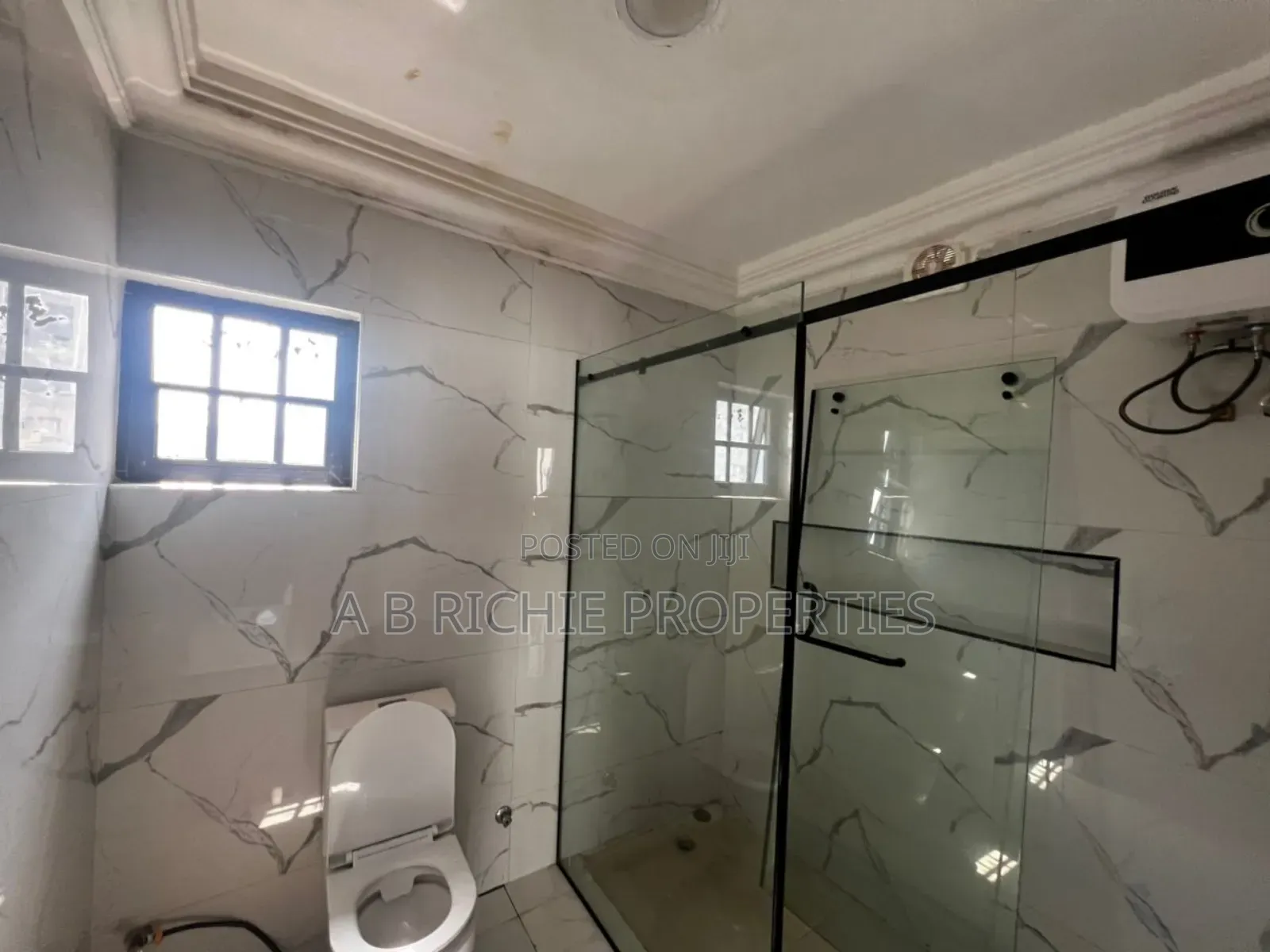 5bdrm Duplex in Ab Richie Properties, Boundary Road Area for sale in Boundary Road Area