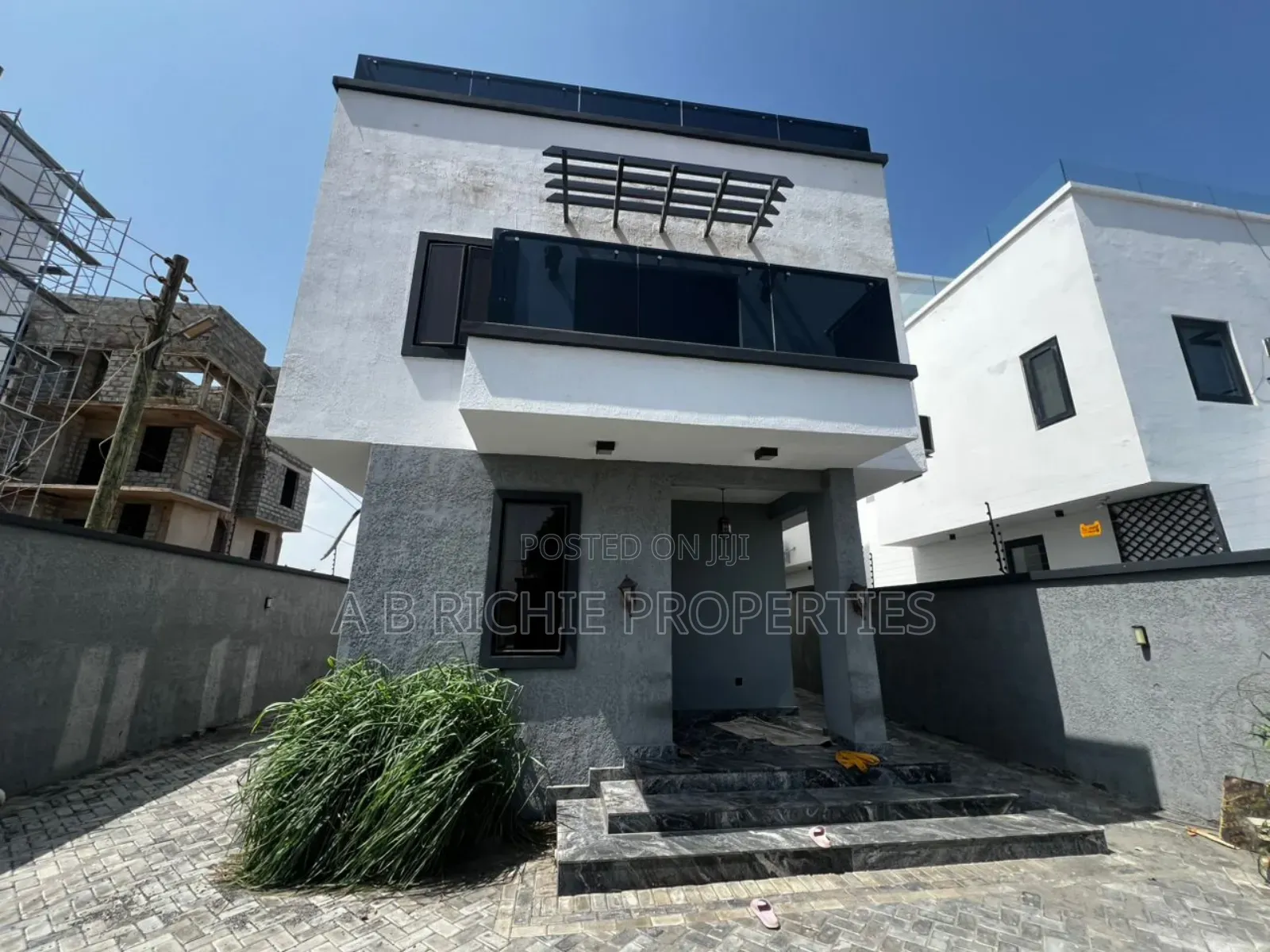 5bdrm Duplex in Ab Richie Properties, Boundary Road Area for sale in Boundary Road Area