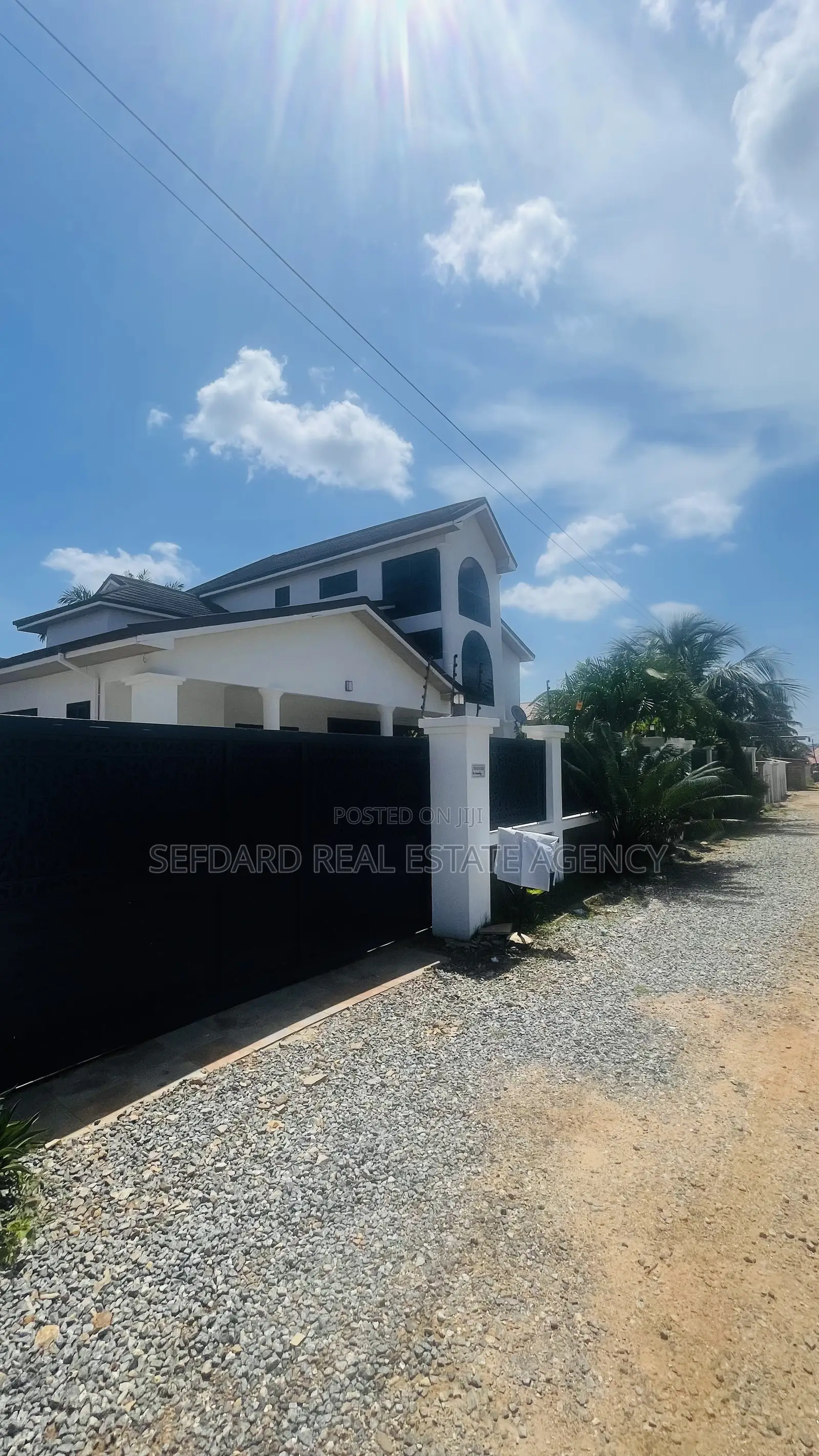 7bdrm House in Sefdard Properties, Achimota for sale in Achimota